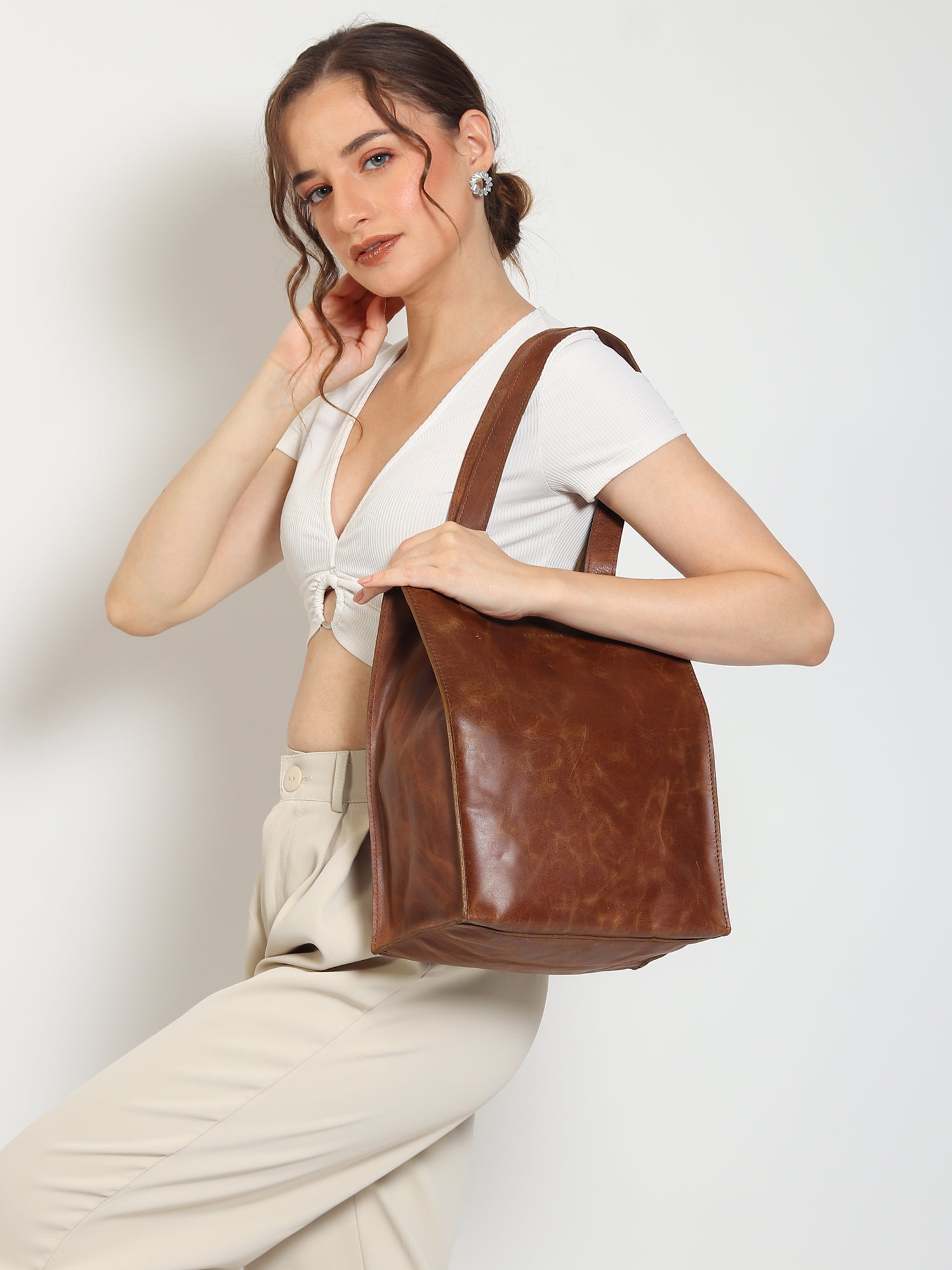 Freebie small leather tote bag, second view — Art Avenue