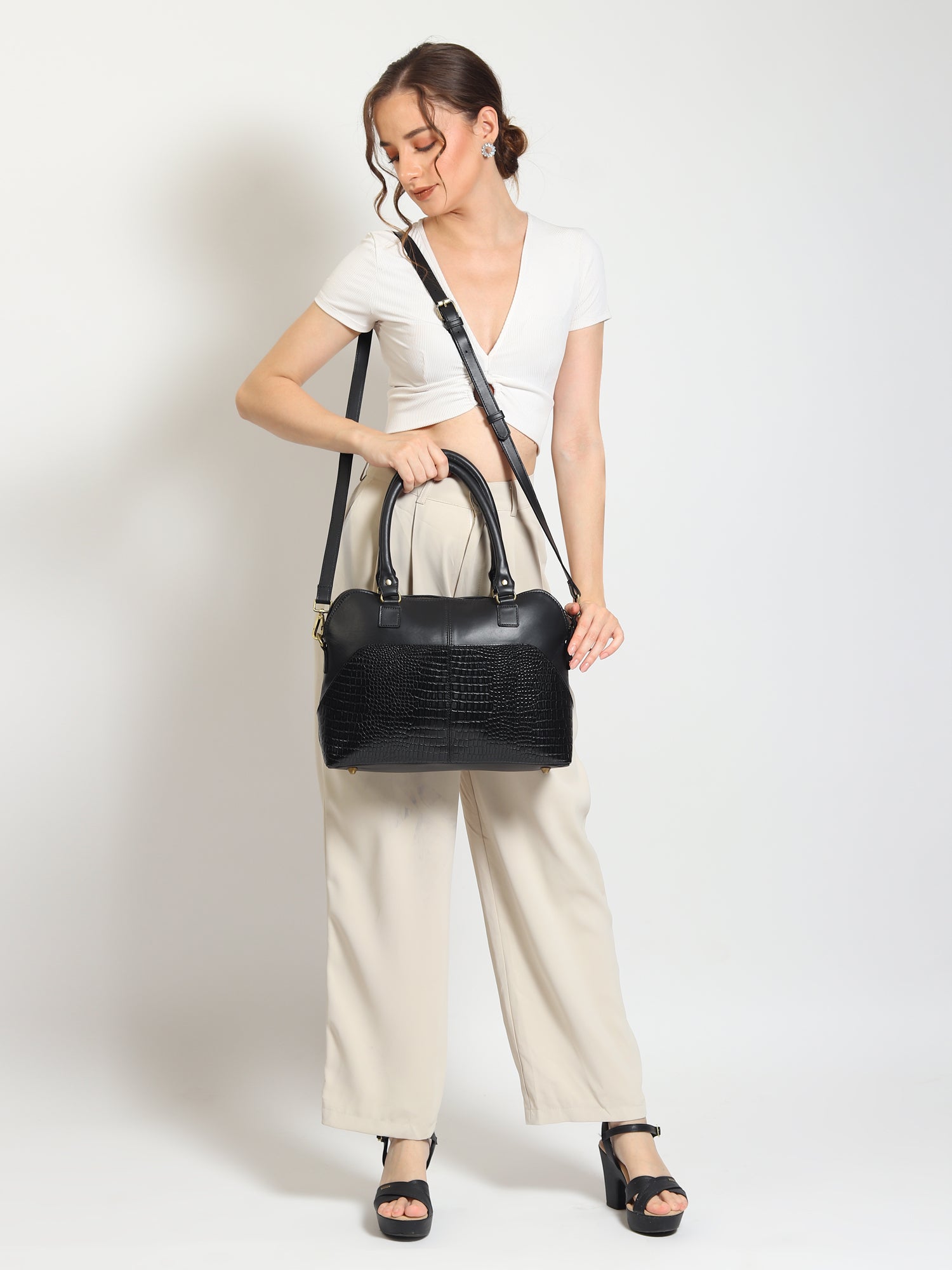 Corrales leather bag second view — Art Avenue