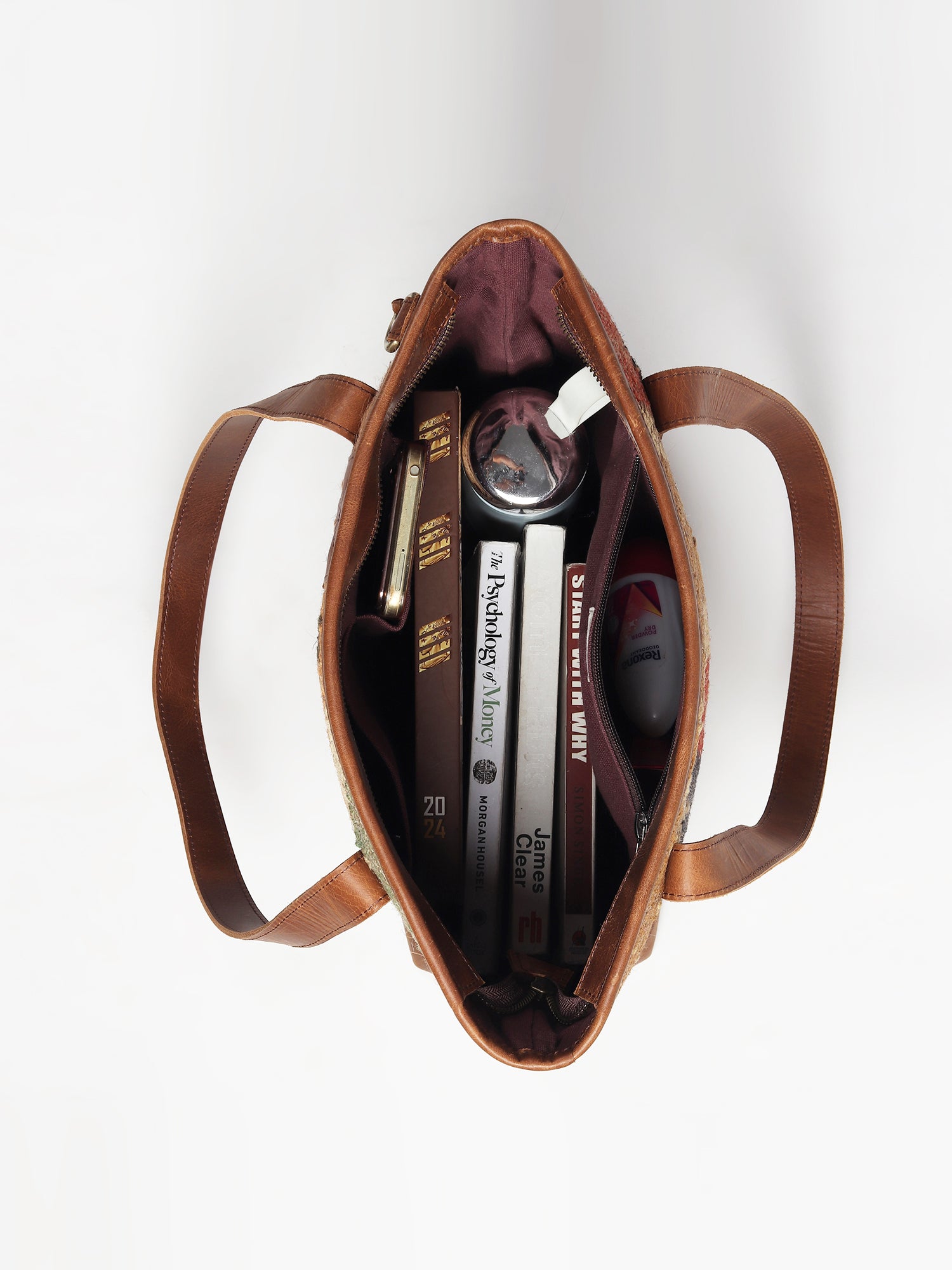 Aneur handbag strap and closure detail — Art Avenue