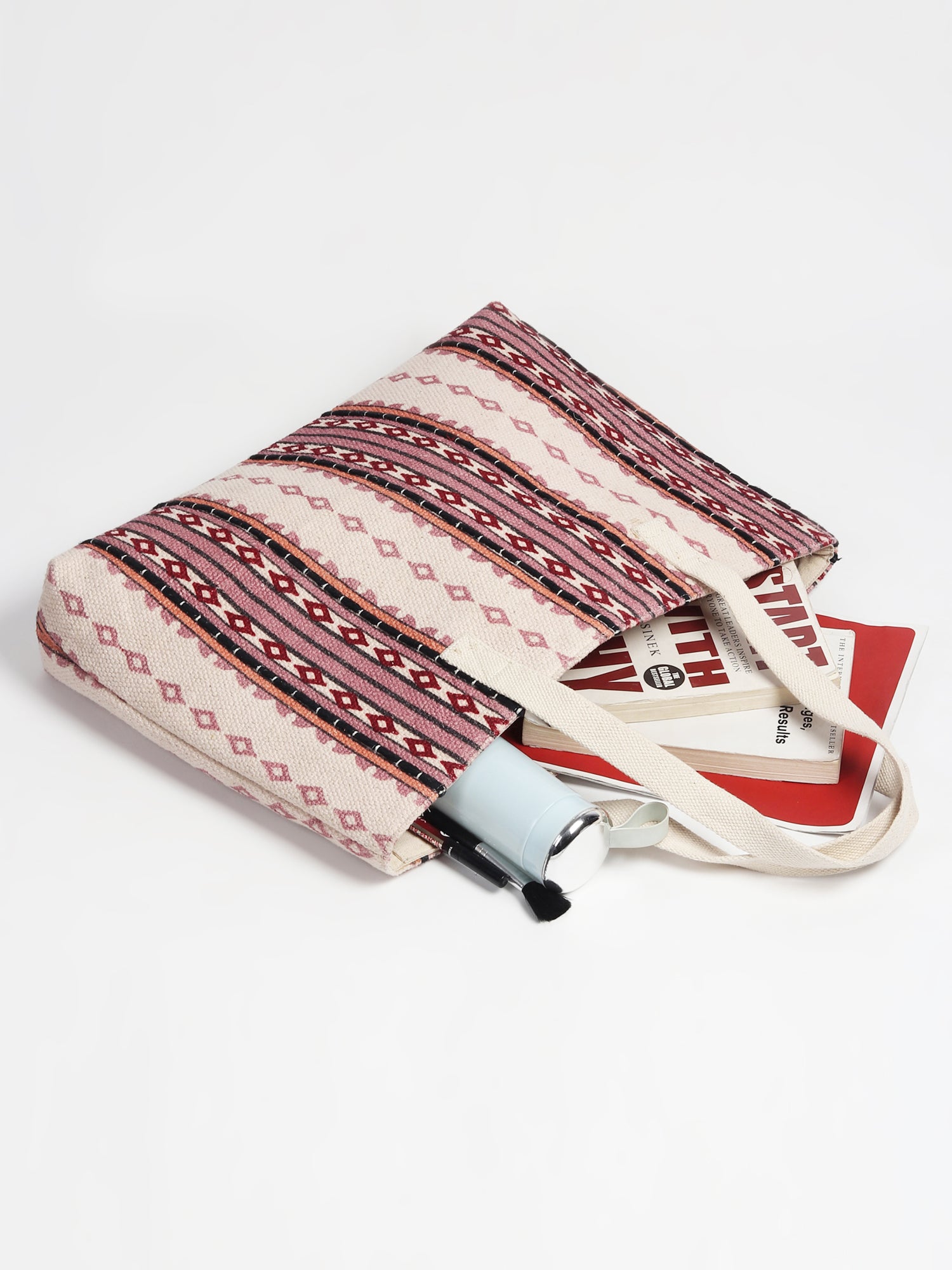 Greek tote bag on shoulder — Art Avenue