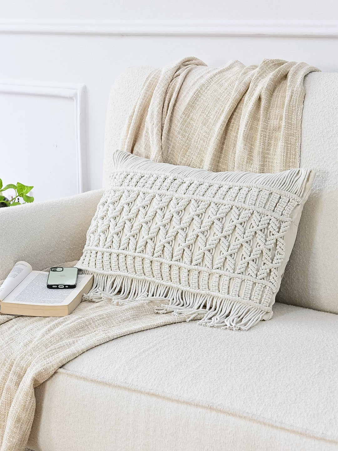 PRISSY - LUMBAR CUSHION COVER - ART AVENUE