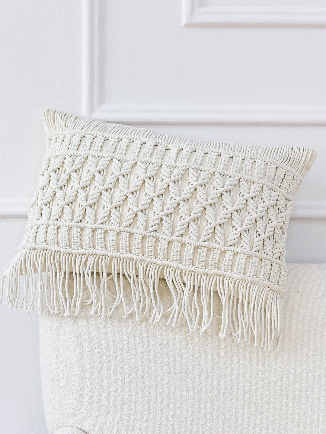 PRISSY - LUMBAR CUSHION COVER - ART AVENUE