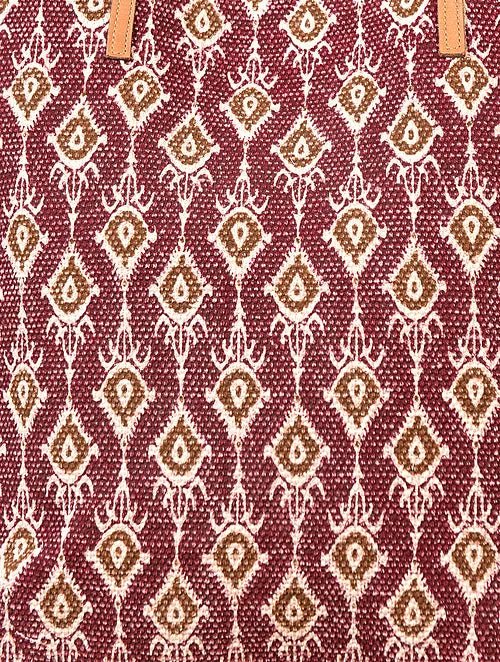 Sakhalin cotton tote bag lifestyle — Art Avenue