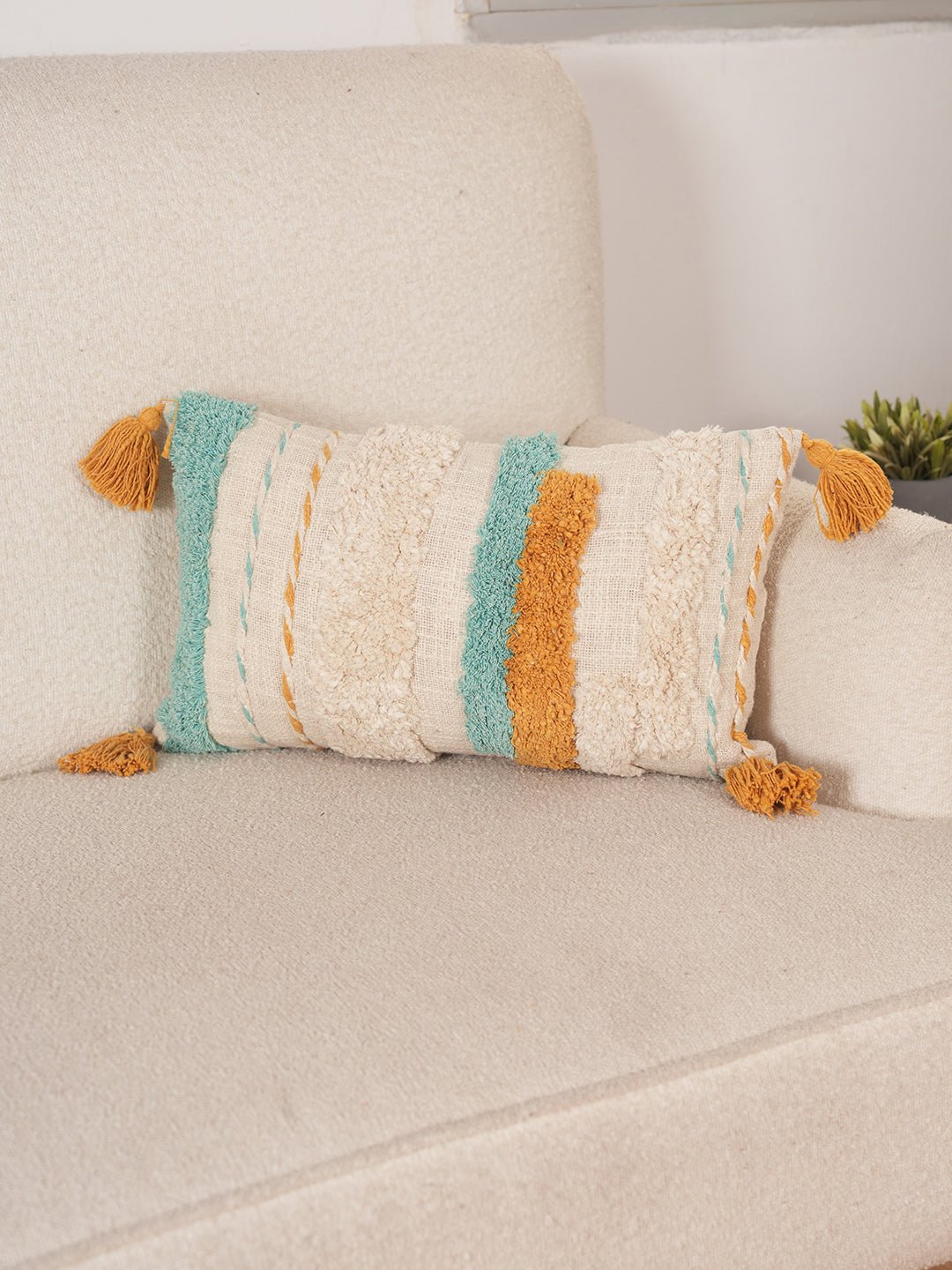 CROCHET - LUMBAR CUSHION COVER - ART AVENUE