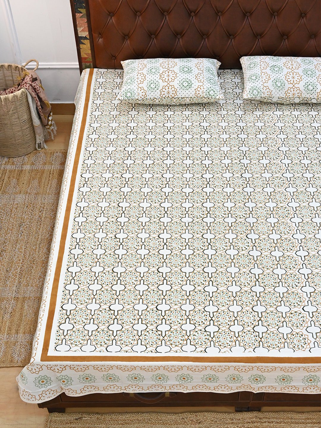 MUGHAL JHAROKHA COTTON BLOCK PRINTED DOUBLE BEDSHEET WITH PILLOW - ART AVENUE