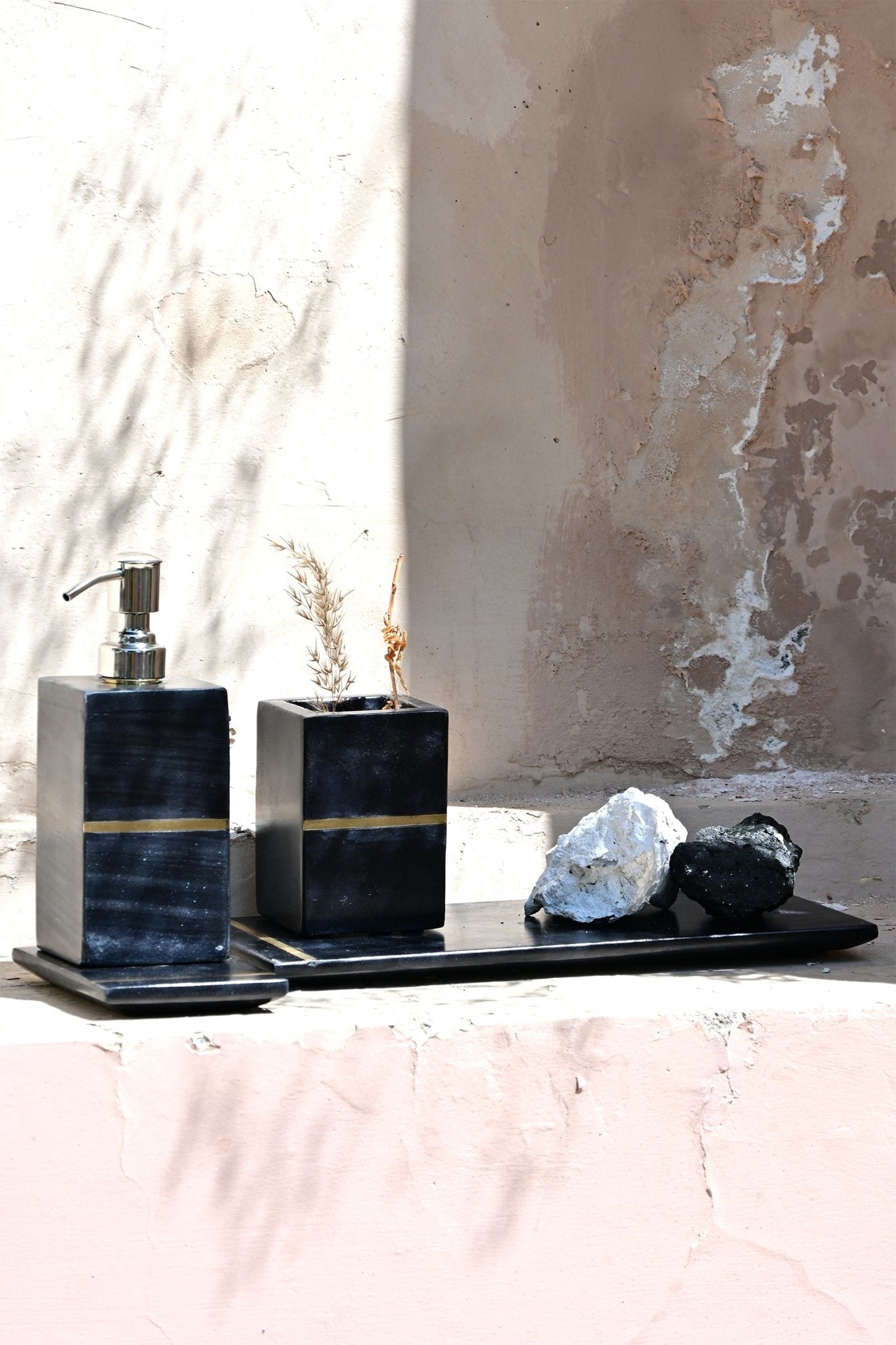 STARLIGHT BLACK MARBLE BATHROOM SET - ART AVENUE