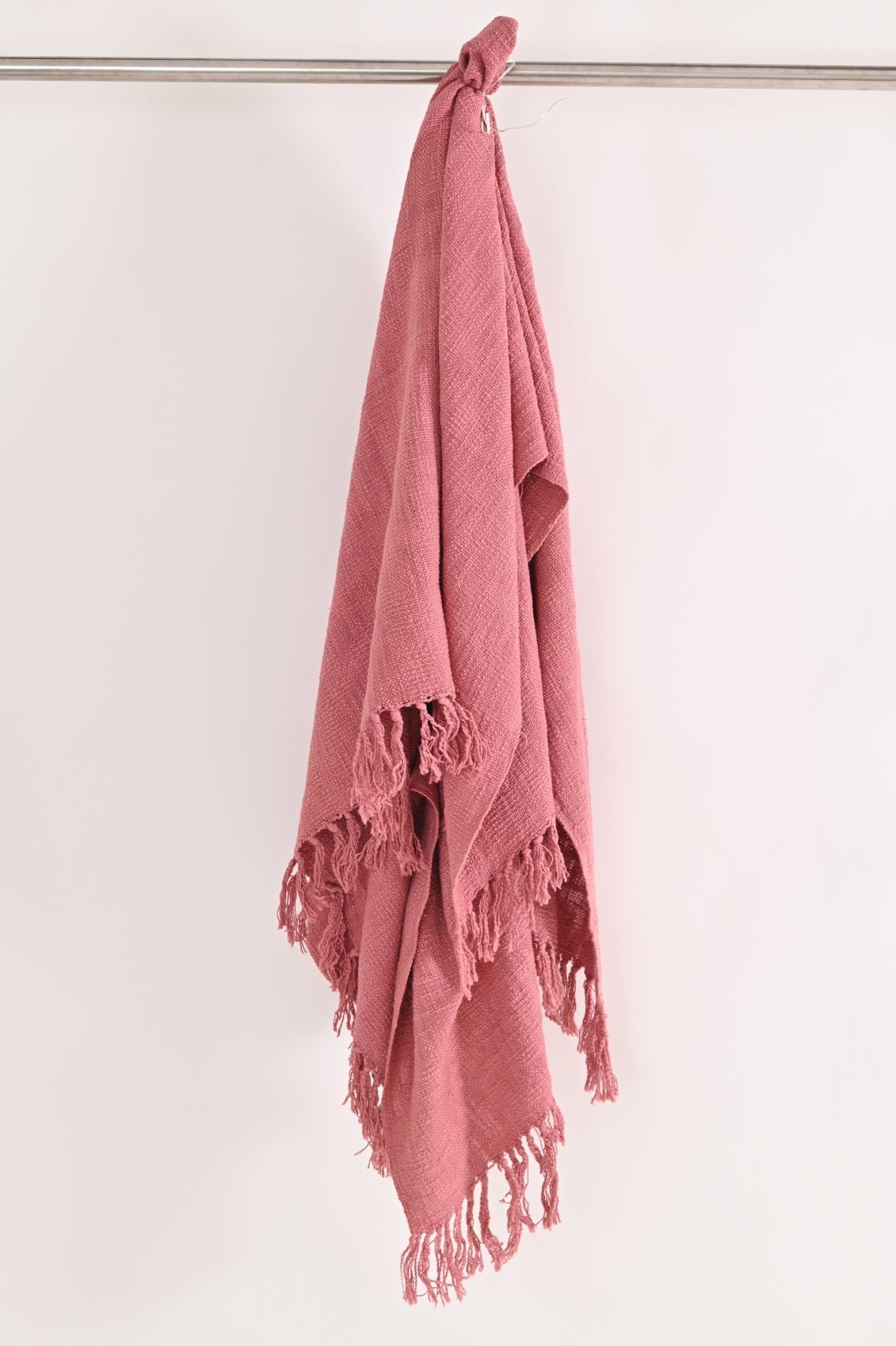 ROUGE - THROWS - ART AVENUE