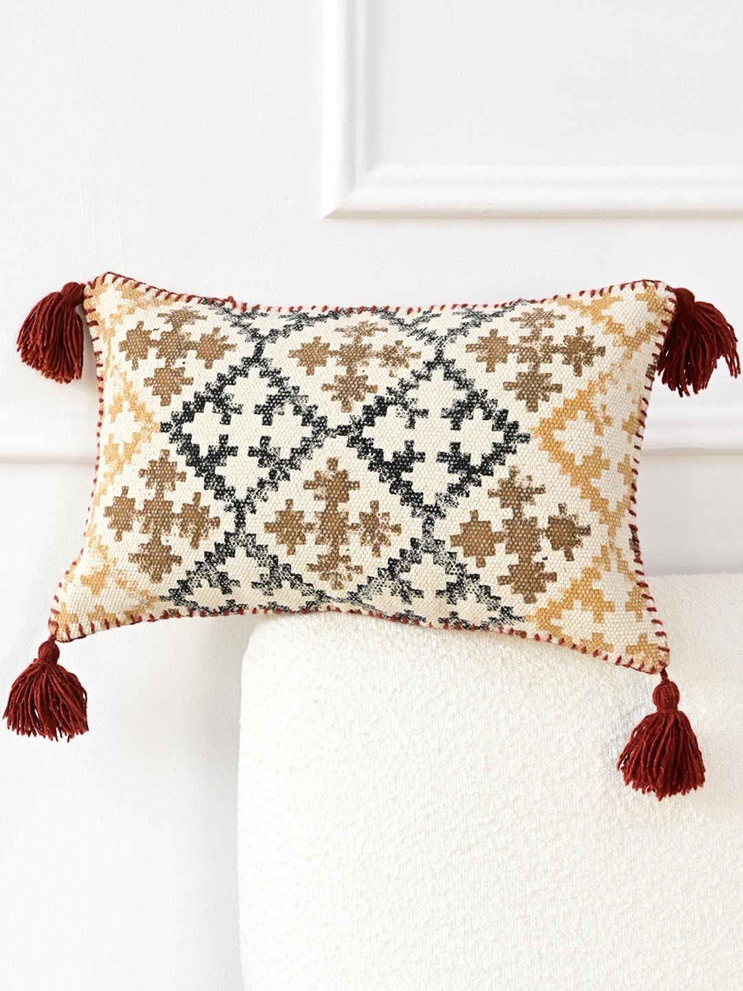 DEBONAIR-LUMBAR CUSHION COVER - ART AVENUE