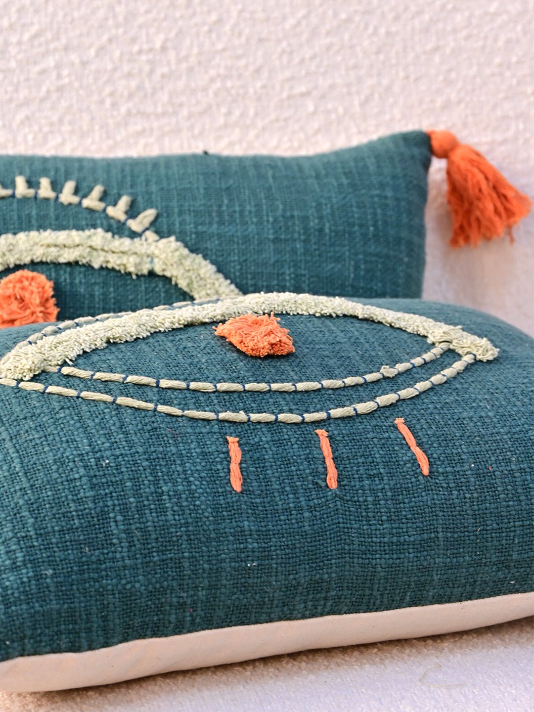 FLYTRAP - LUMBAR CUSHION COVER - ART AVENUE