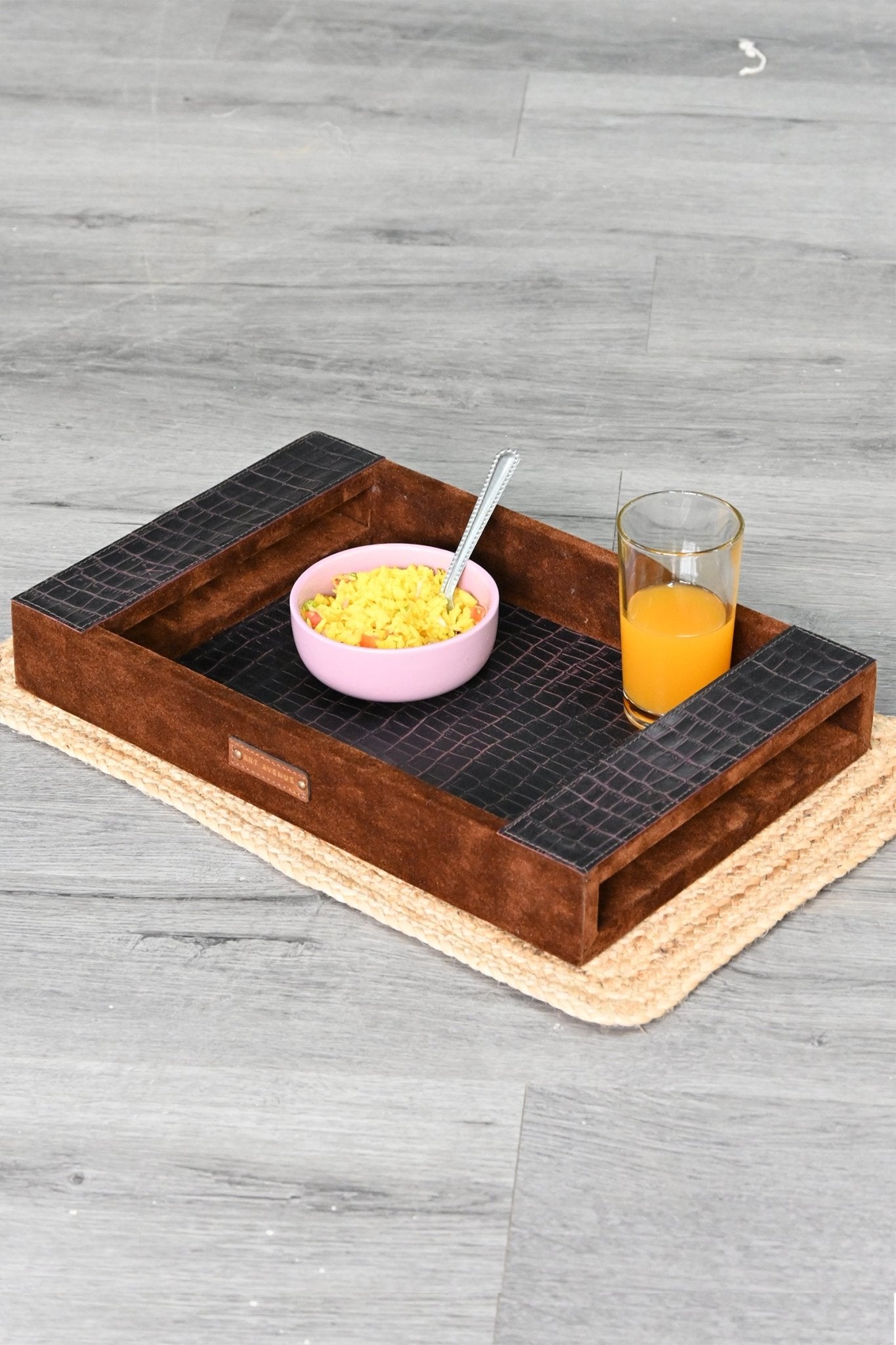CARMINE - LEATHER TRAY - ART AVENUE