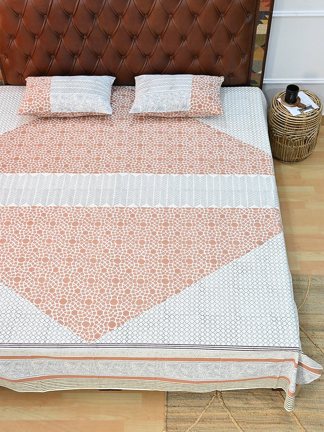 WHIMSICAL ABSTRACT COTTON PRINTED DOUBLE BEDSHEET WITH PILLOW - ART AVENUE