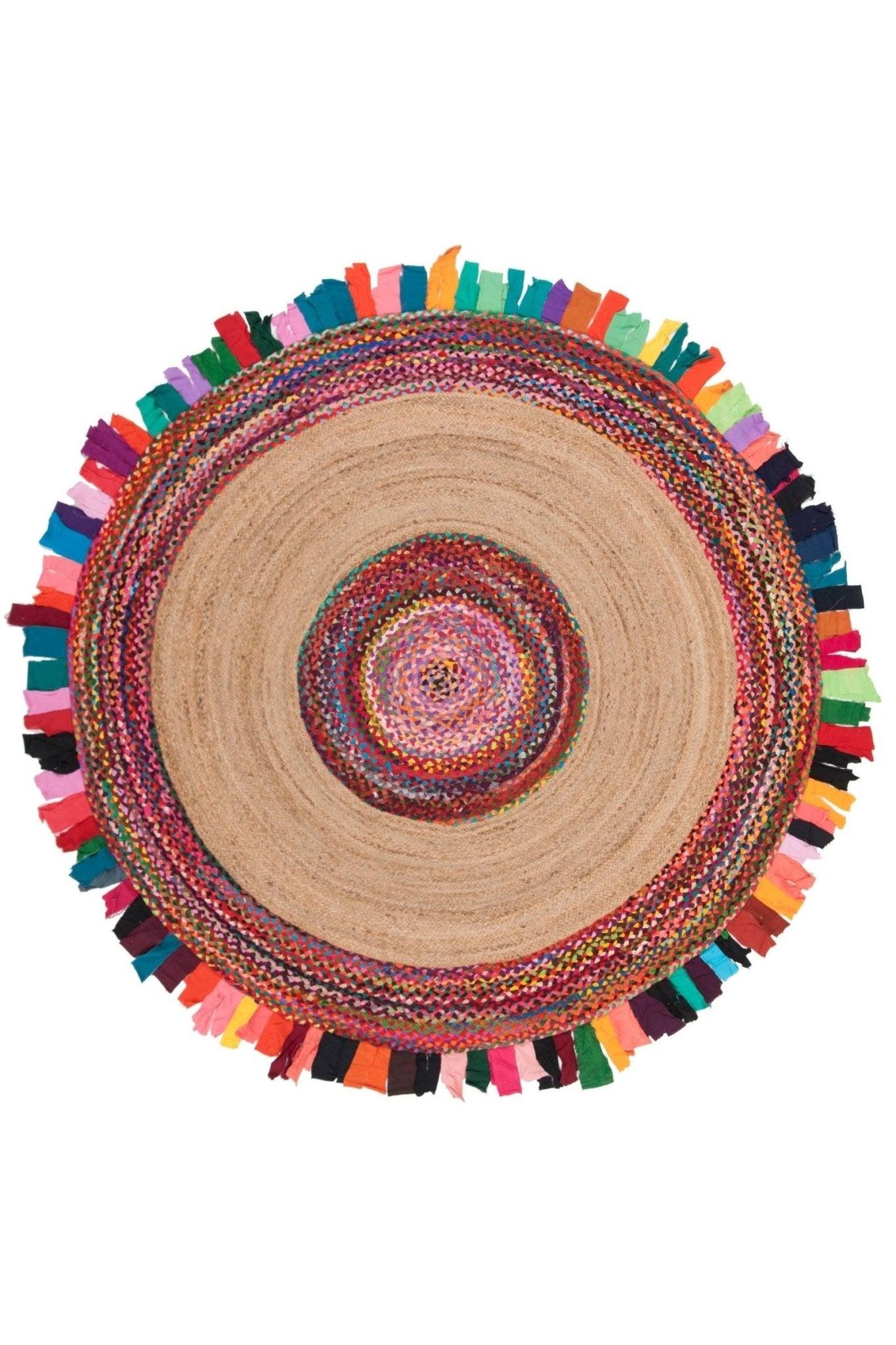 Alacia round jute rug with fringes room setting — Art Avenue India