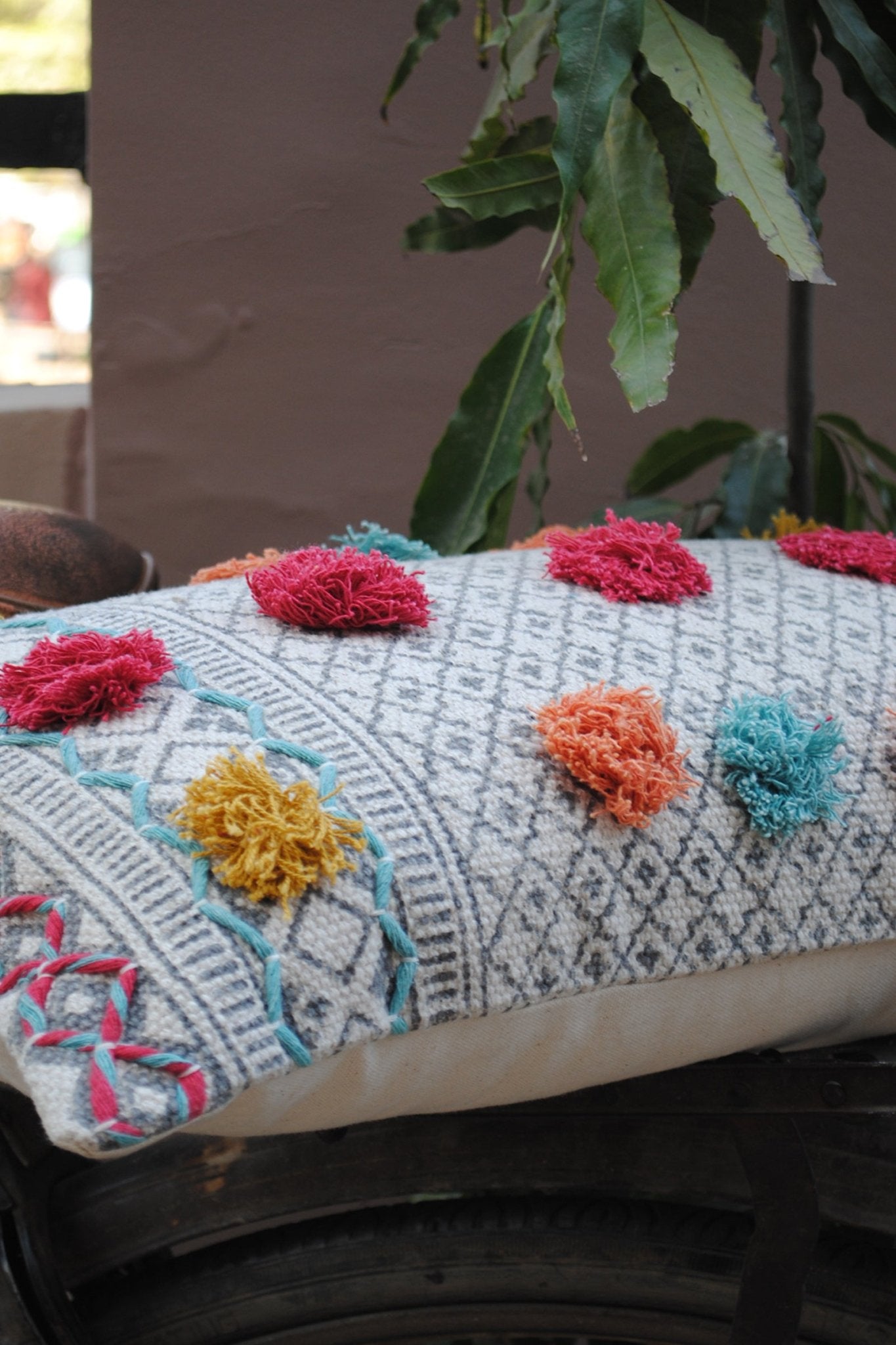 DAHLIA - LUMBAR CUSHION COVER - ART AVENUE