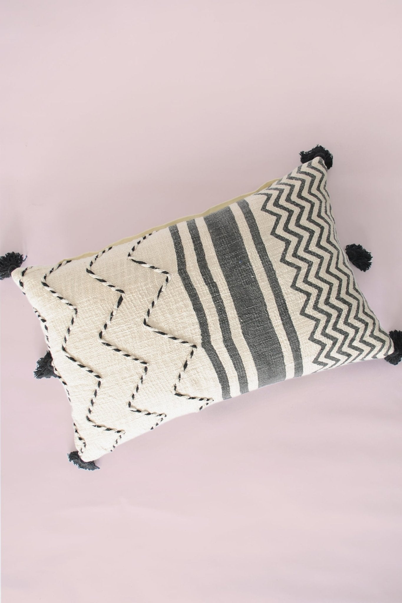 EBRIMAN - LUMBAR CUSHION COVER - ART AVENUE