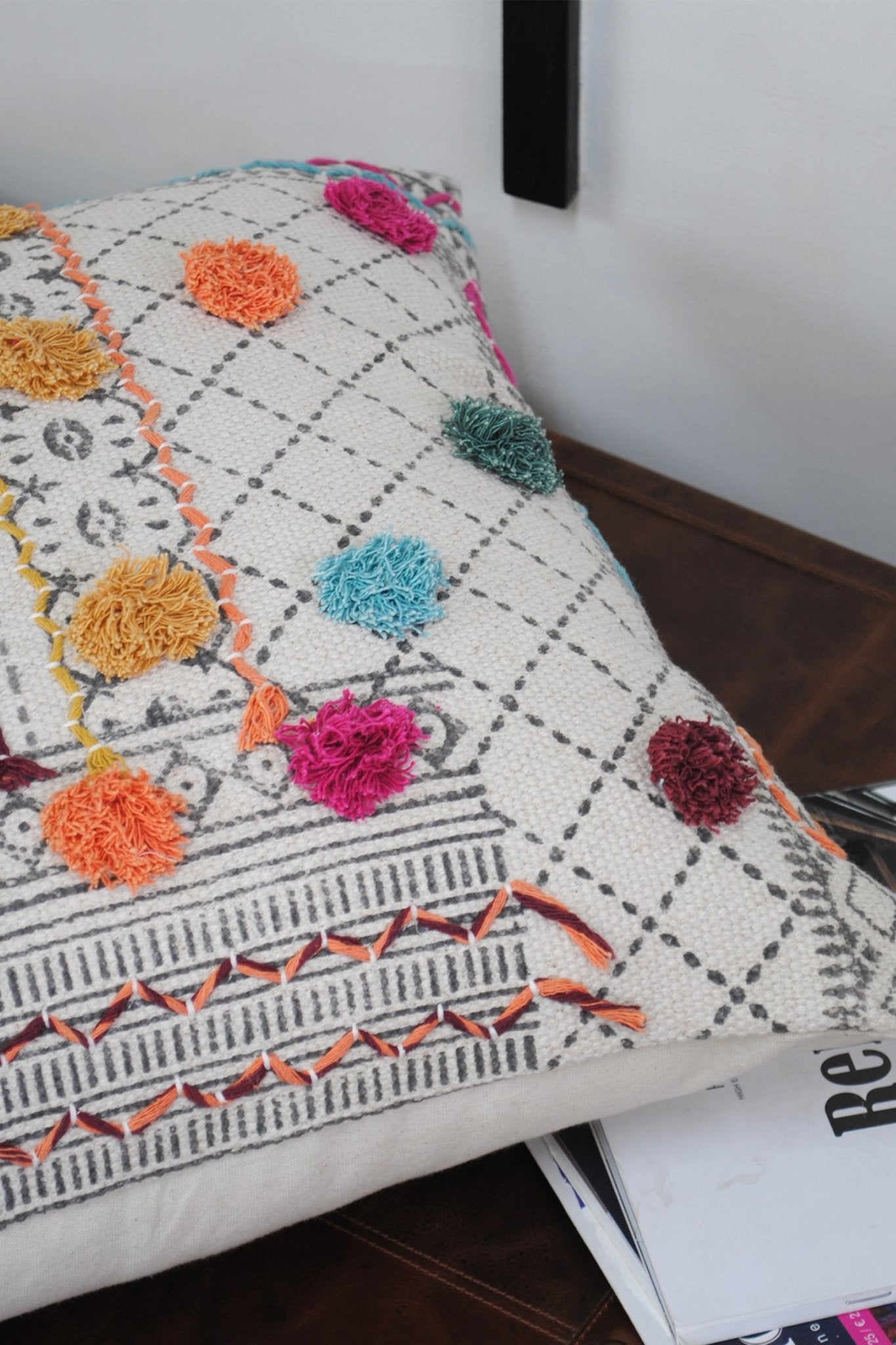 MAGNOM - SQUARE CUSHION COVER - ART AVENUE