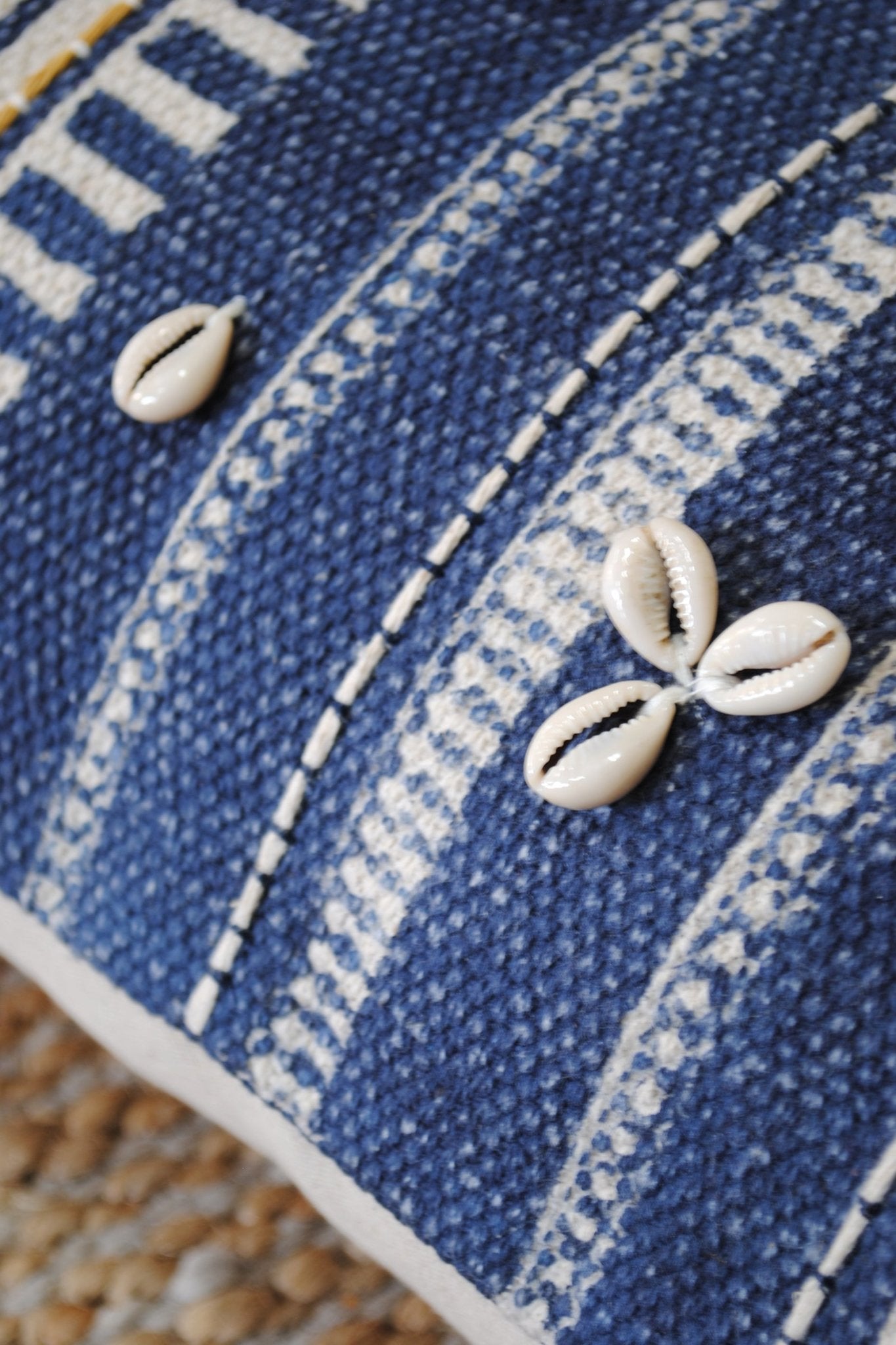 NAUTICAL BLOOM- LUMBAR CUSHION COVER - ART AVENUE