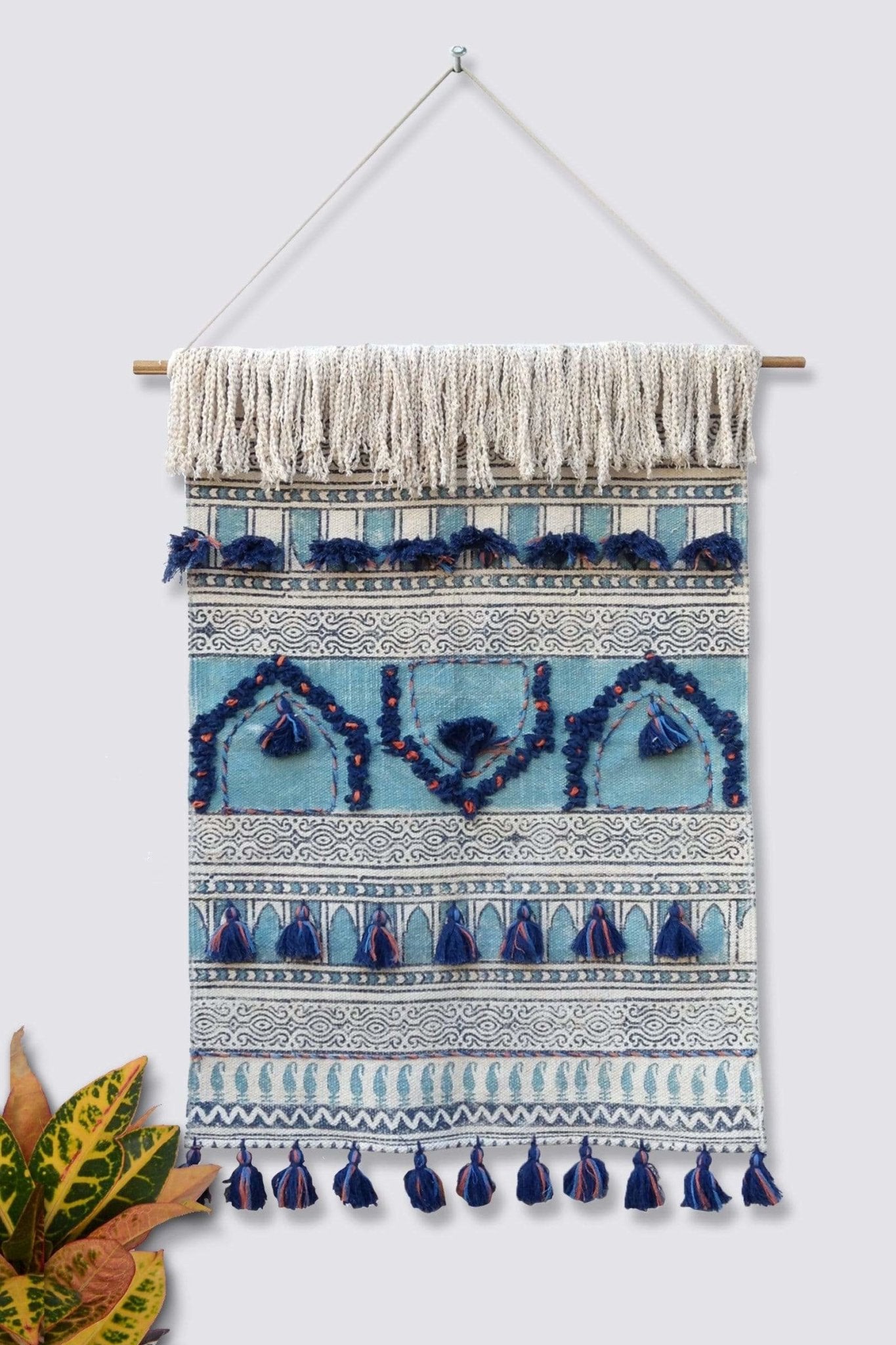RACCOON - WALL HANGING - ART AVENUE
