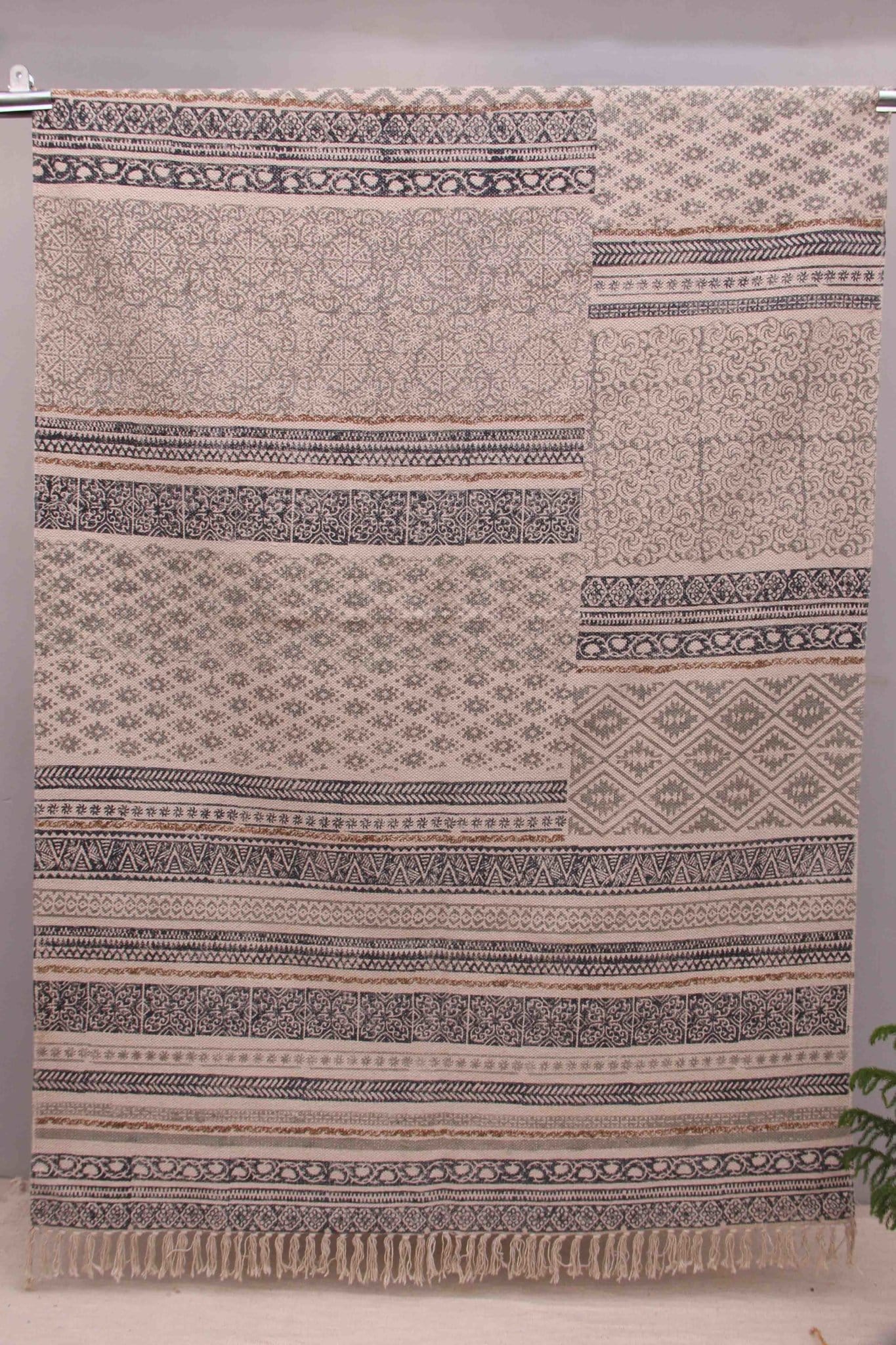 Block-Printed Cotton Dhurrie Rug in Grey Modern — Art Avenue