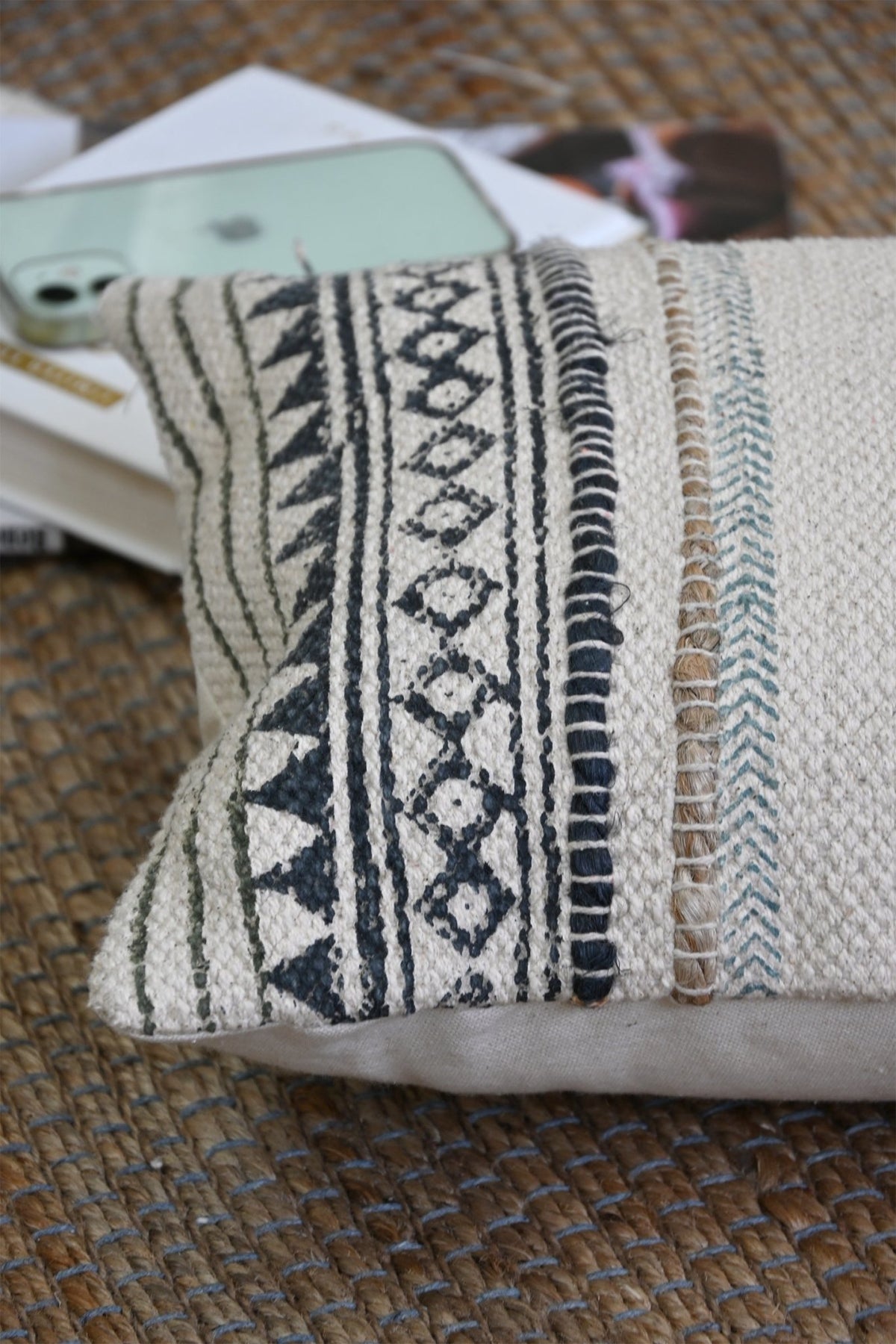 SOPHIA - LUMBAR CUSHION COVER - ART AVENUE