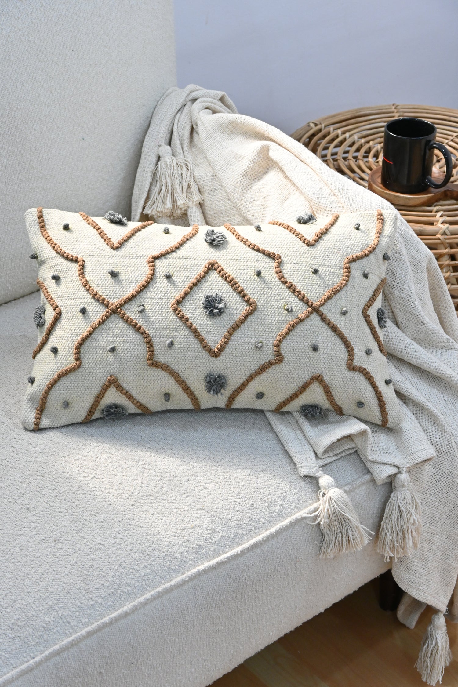 Mellowin Hand-Embroidered Lumbar Cushion Cover