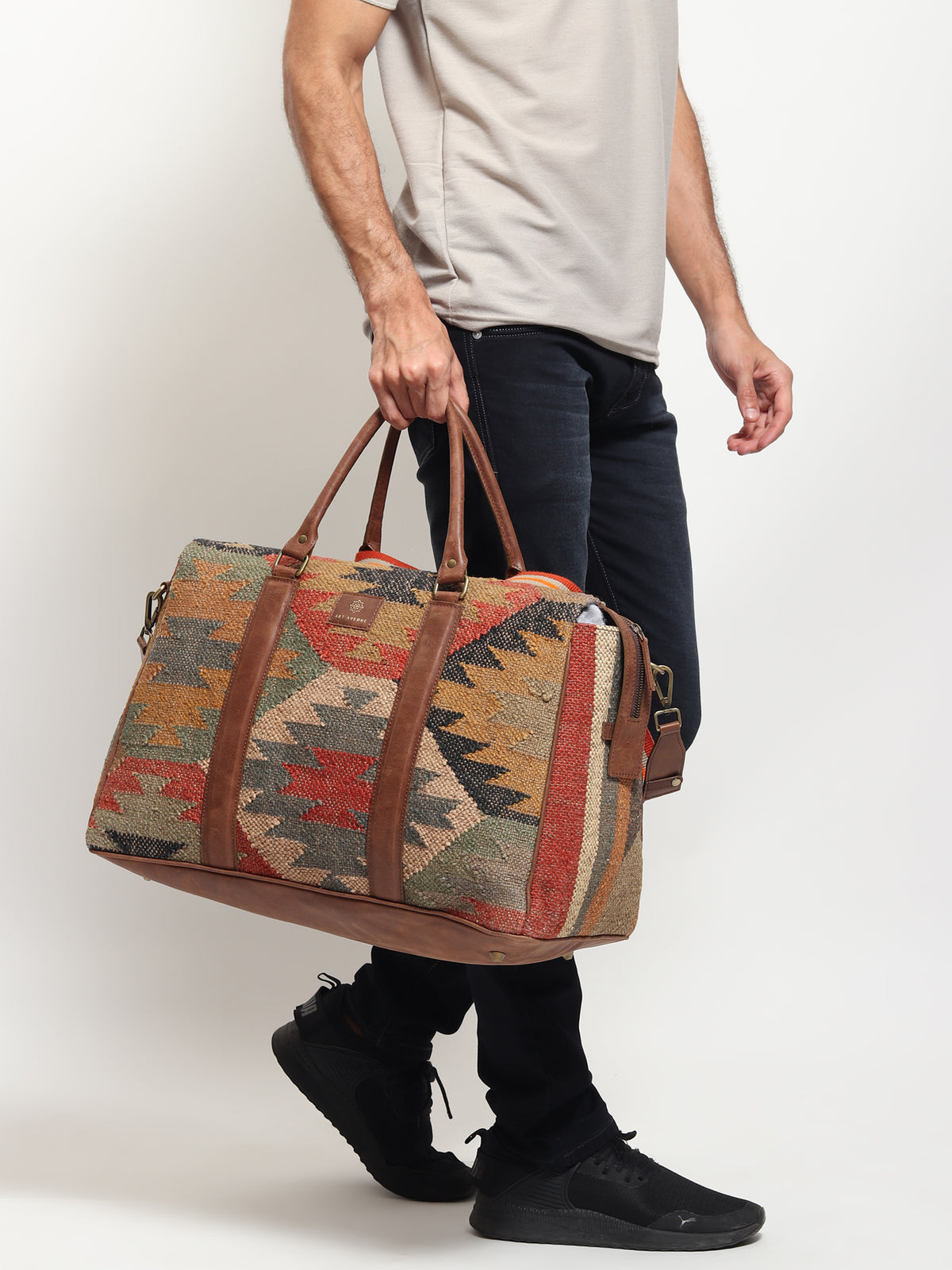 Sharant kilim duffle bag second view — Art Avenue