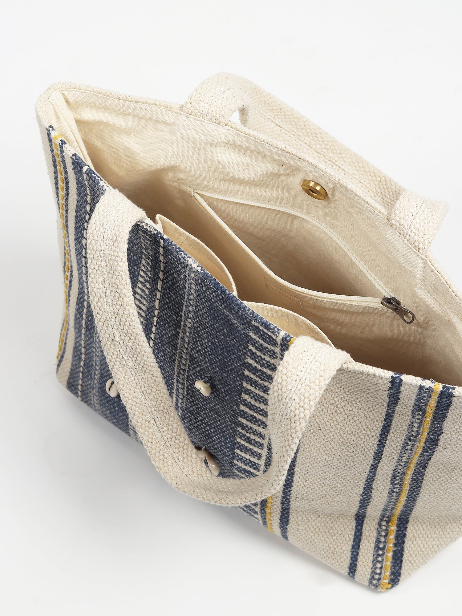Keem cotton tote bag lifestyle — Art Avenue