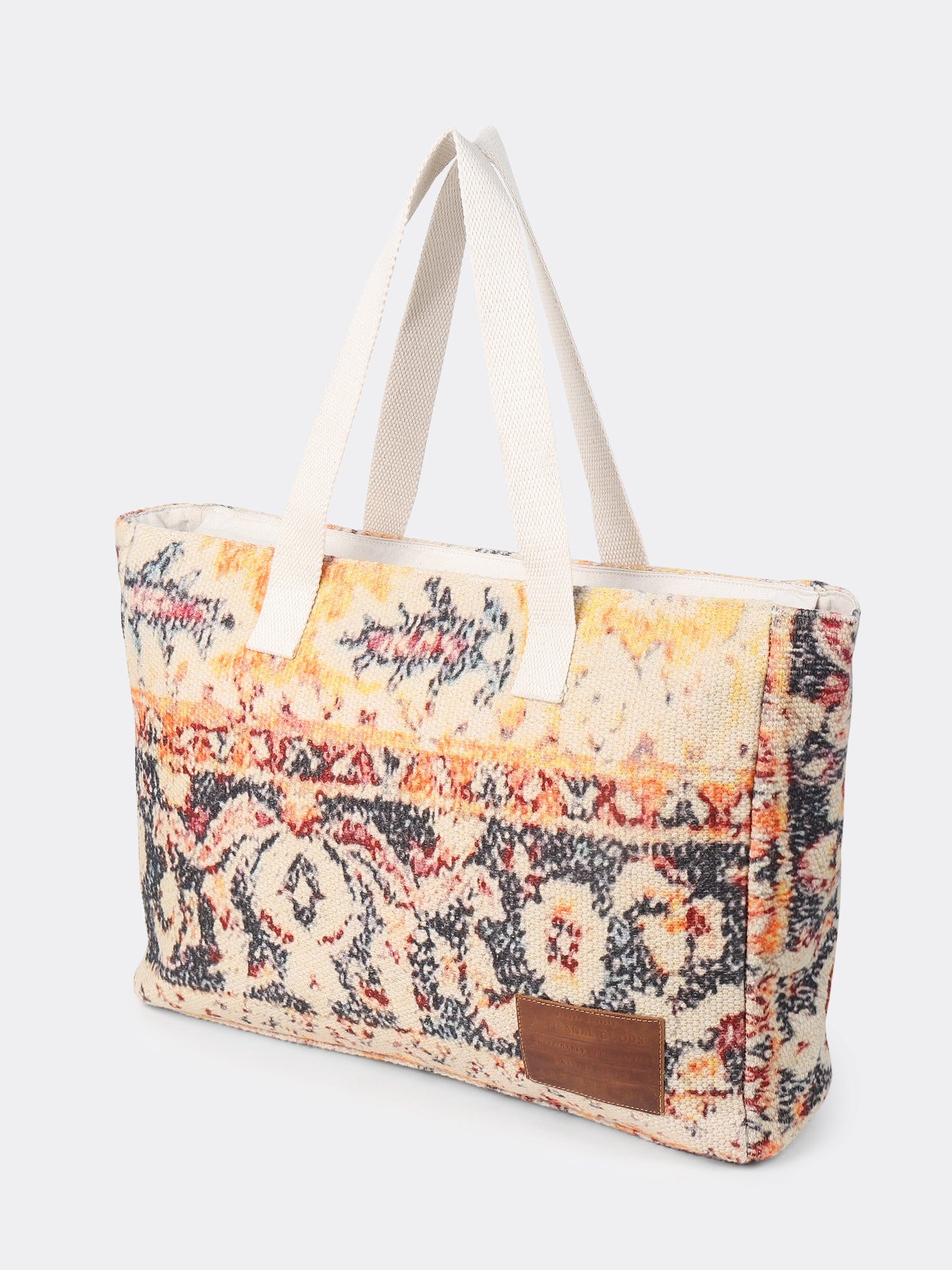 Elanora cotton tote bag on shoulder — Art Avenue