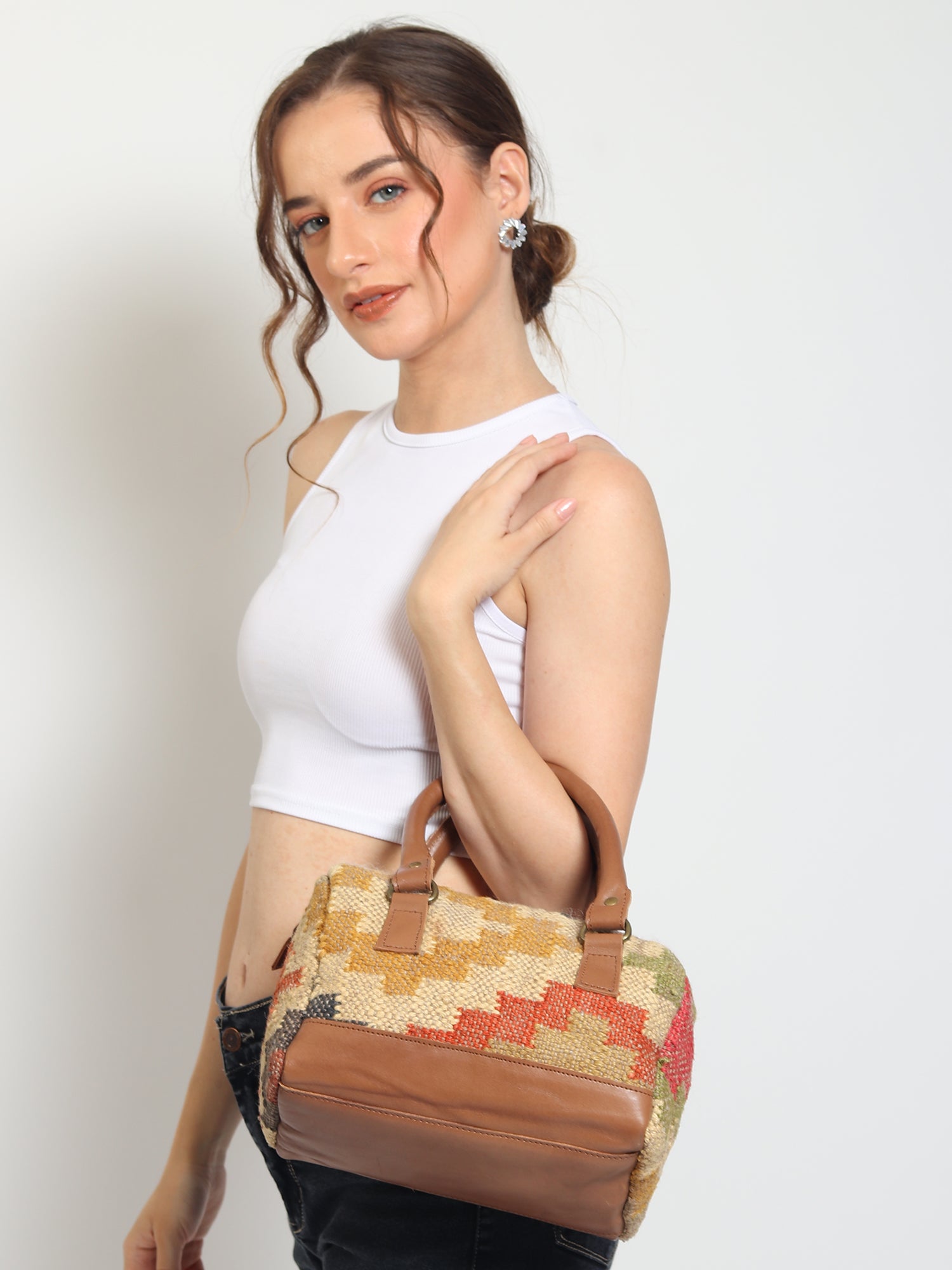 Digilent kilim duffle bag second view — Art Avenue