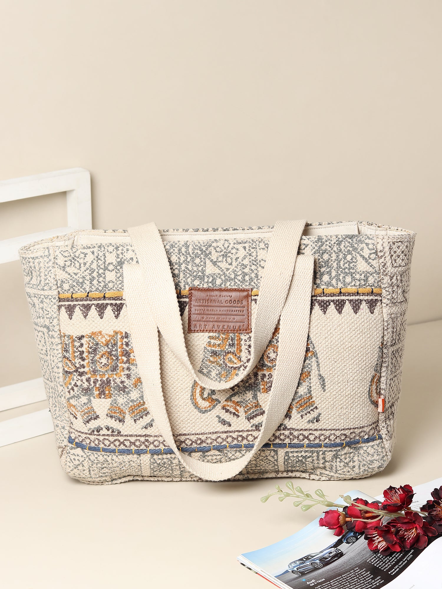 Aurielle tote bag print detail — Art Avenue