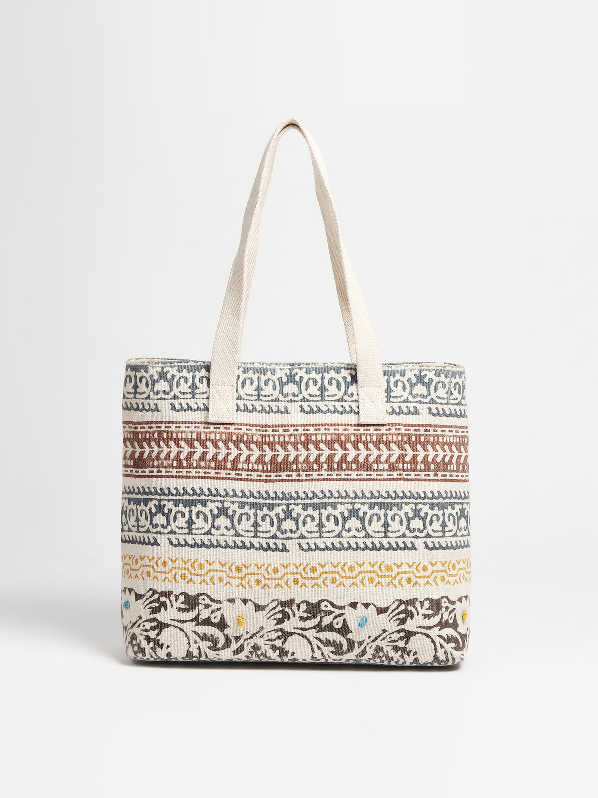 Giant cotton tote bag lifestyle — Art Avenue