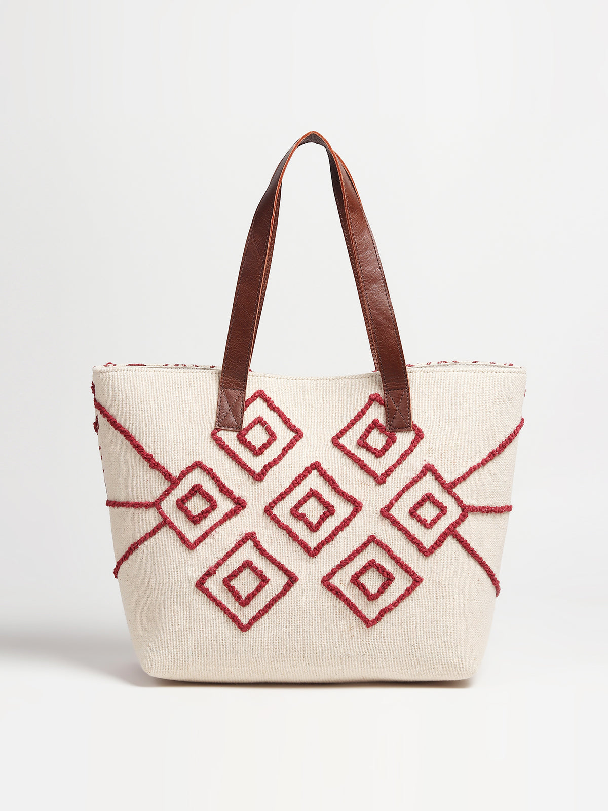 Yibing cotton tote bag lifestyle — Art Avenue