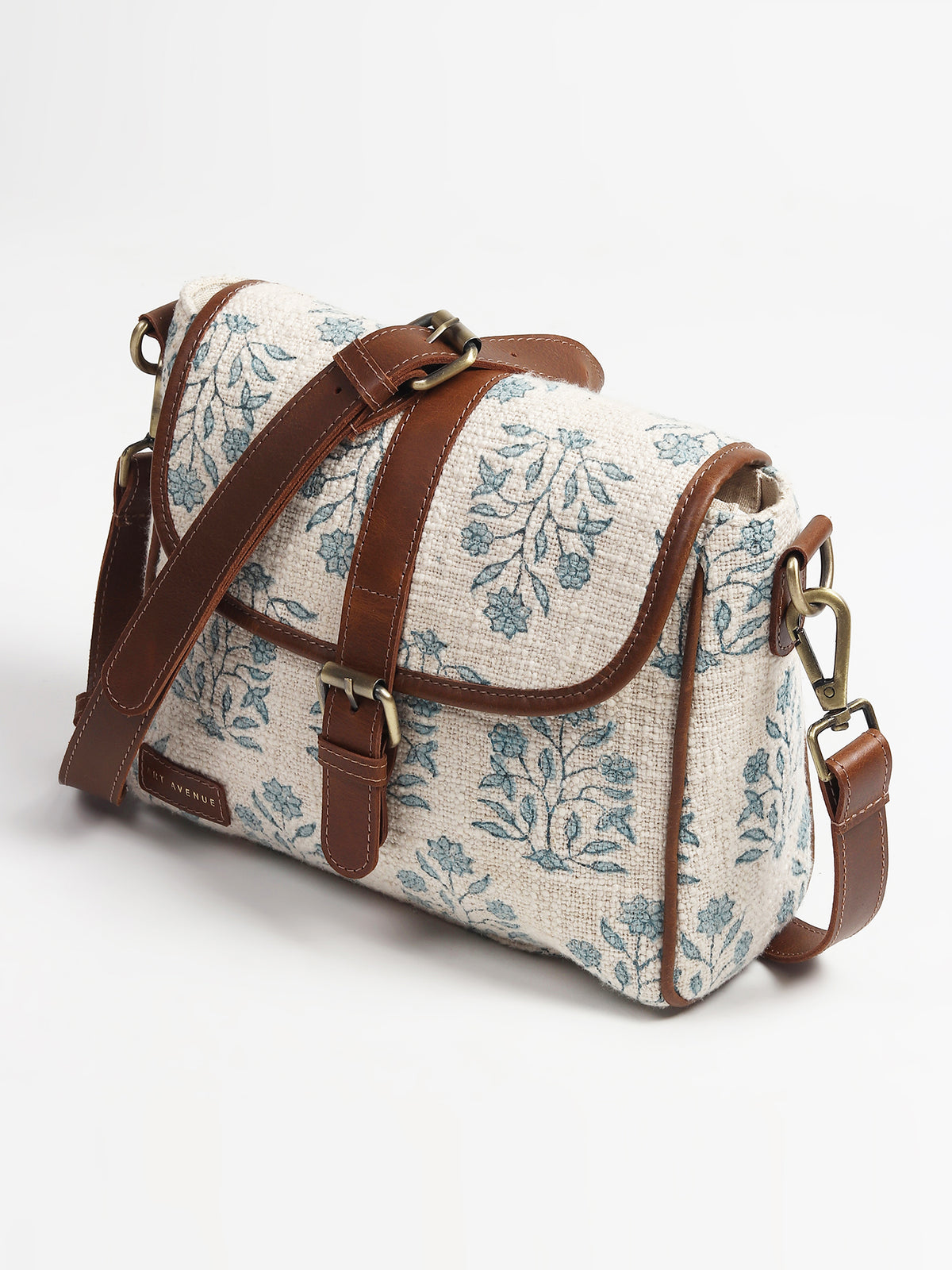 Carter sling bag second view — Art Avenue