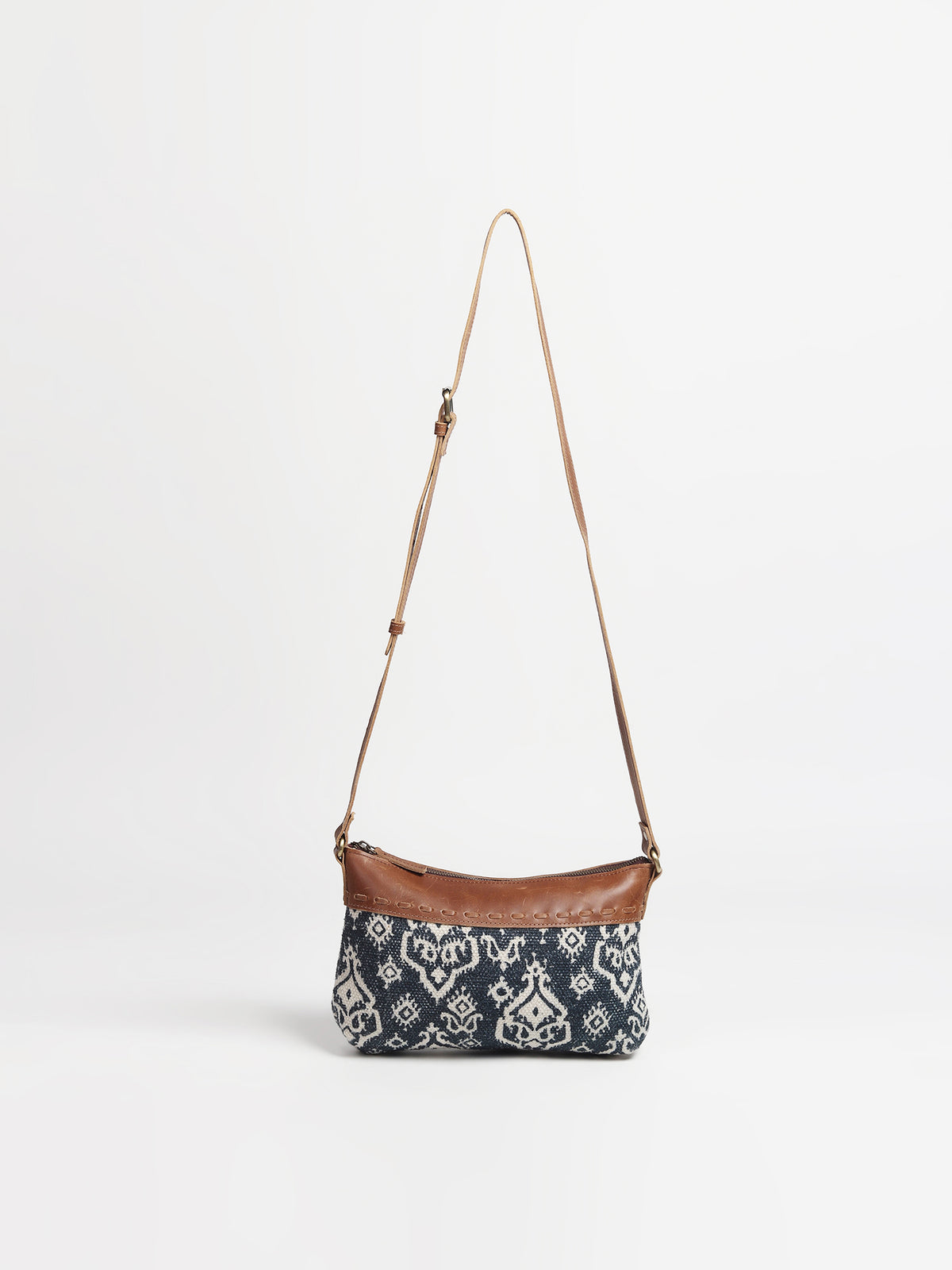 Ava leather and printed fabric sling bag — Art Avenue