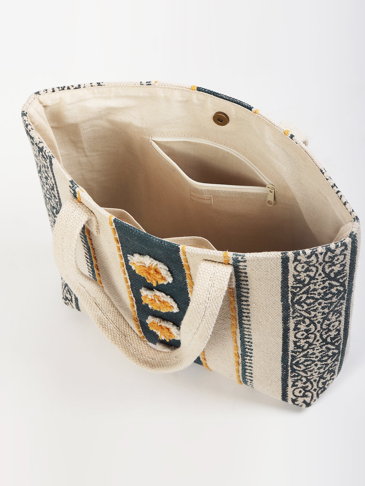 Brisk tote bag handle detail — Art Avenue
