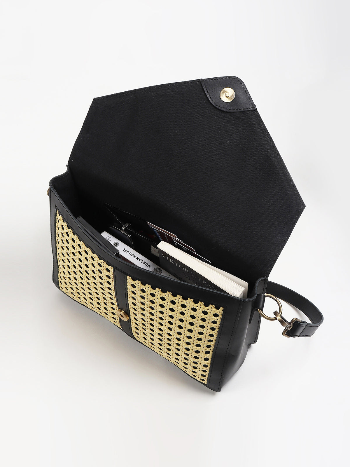Jaylen leather sling bag alternate angle — Art Avenue