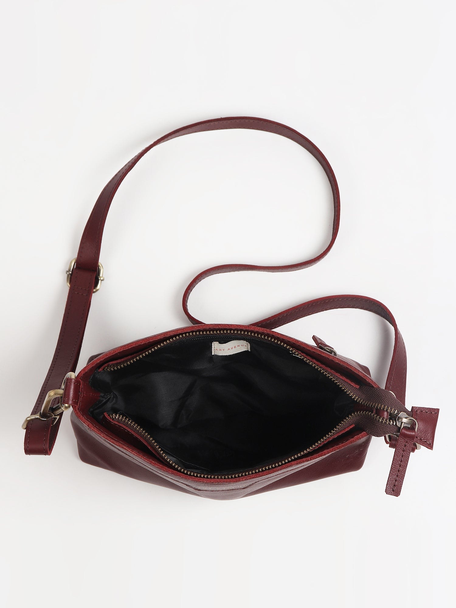 Ladislao sling bag lifestyle — Art Avenue