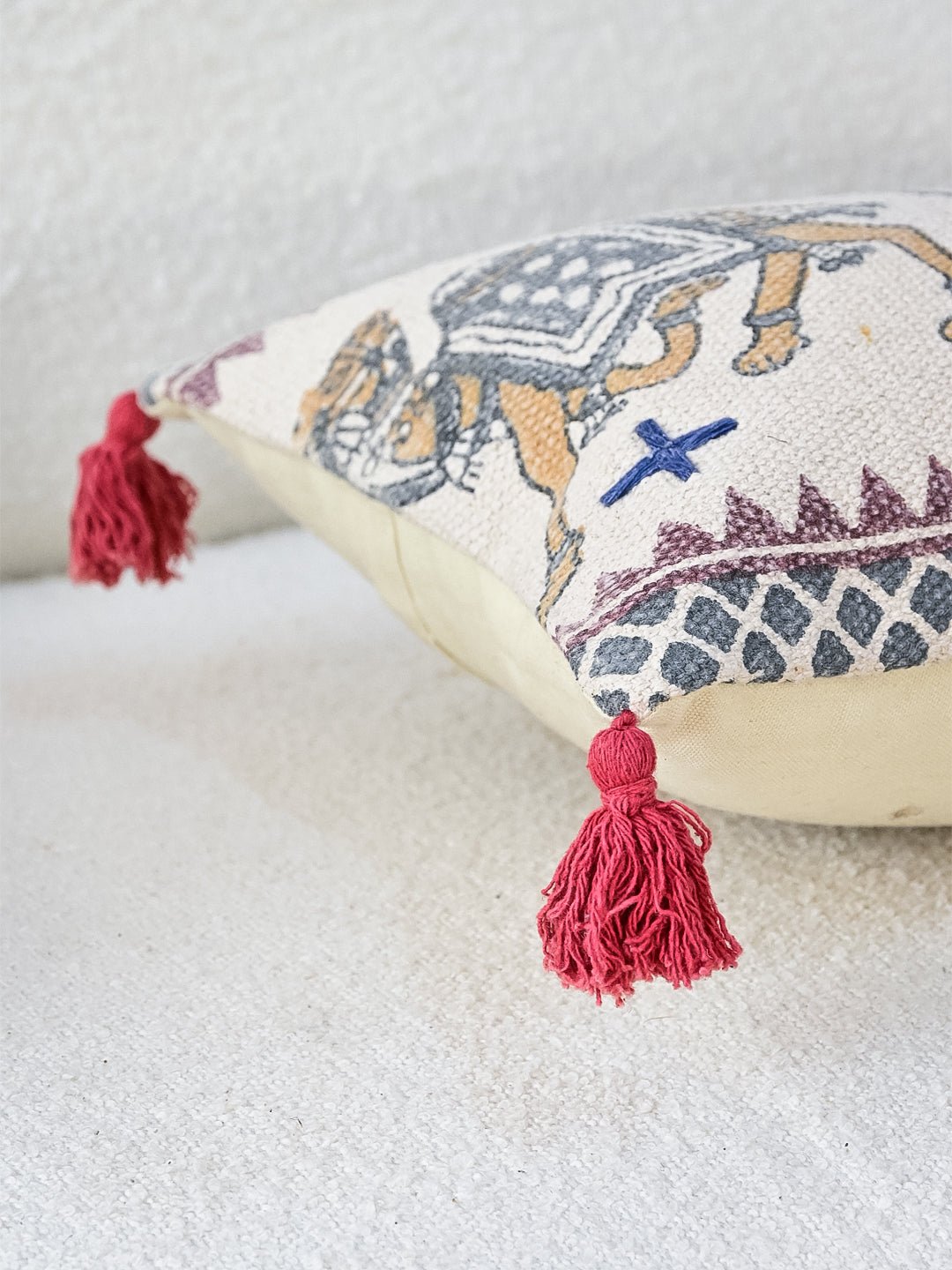 CAMEL - LUMBAR CUSHION COVER - ART AVENUE