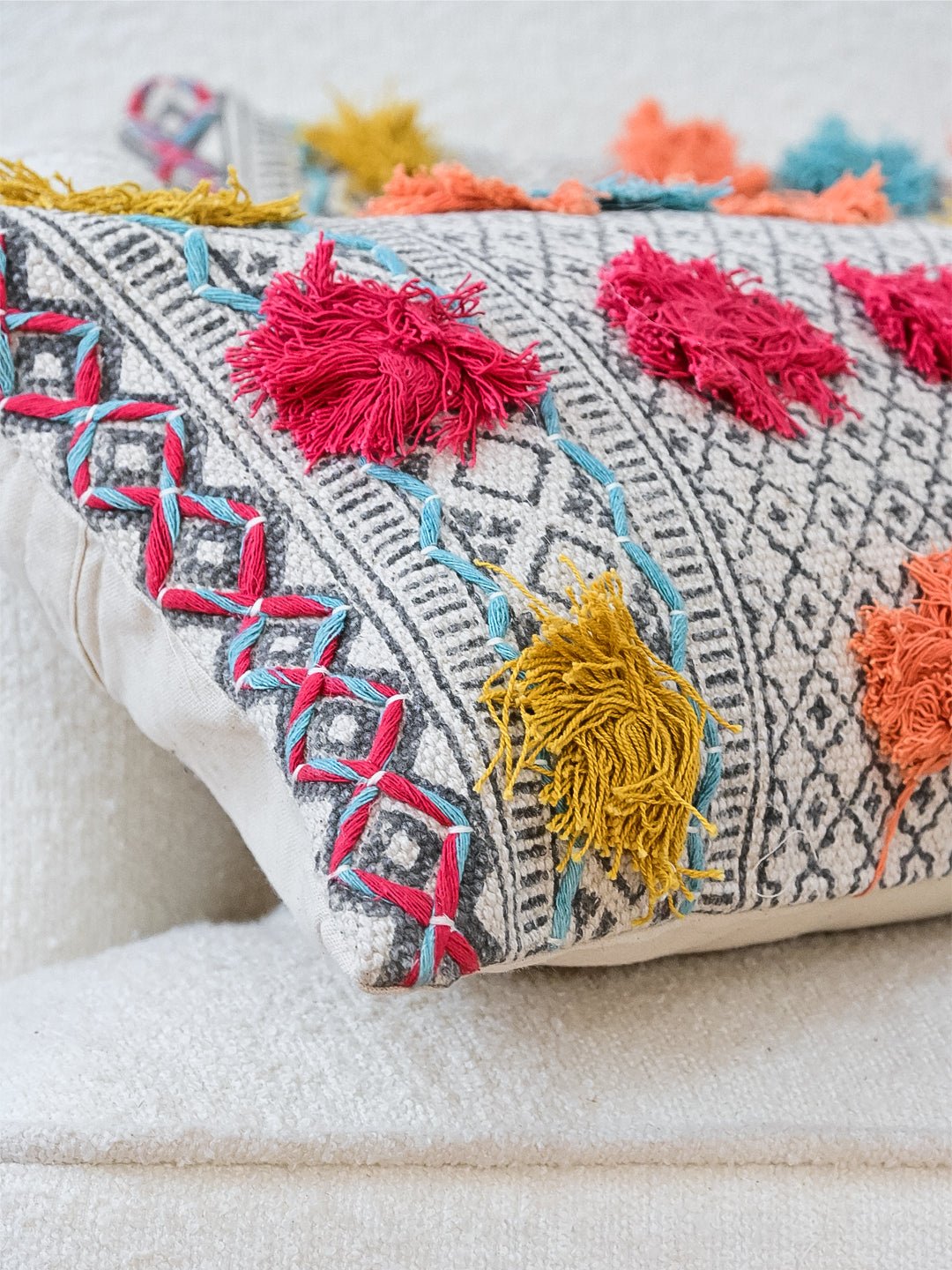 DAHLIA - LUMBAR CUSHION COVER - ART AVENUE
