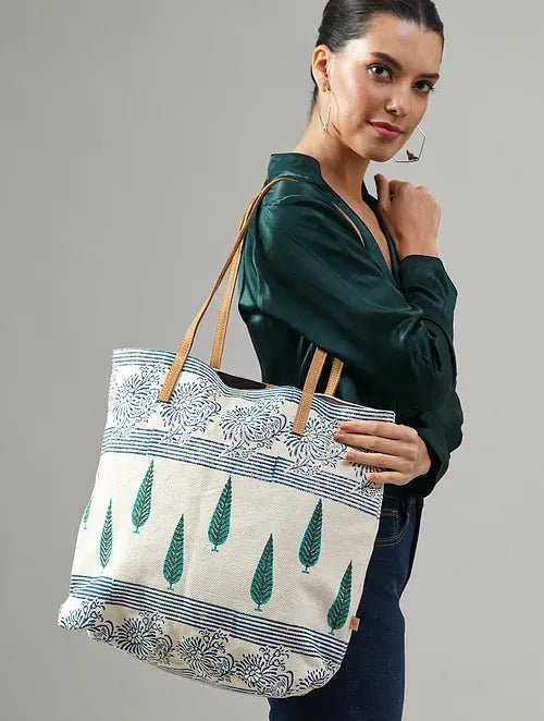 Zink tote bag print detail — Art Avenue