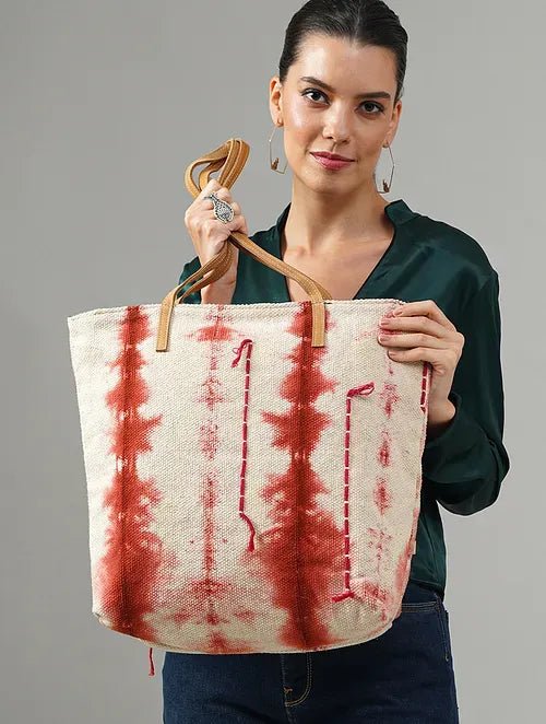 Trippy tote bag dye detail — Art Avenue
