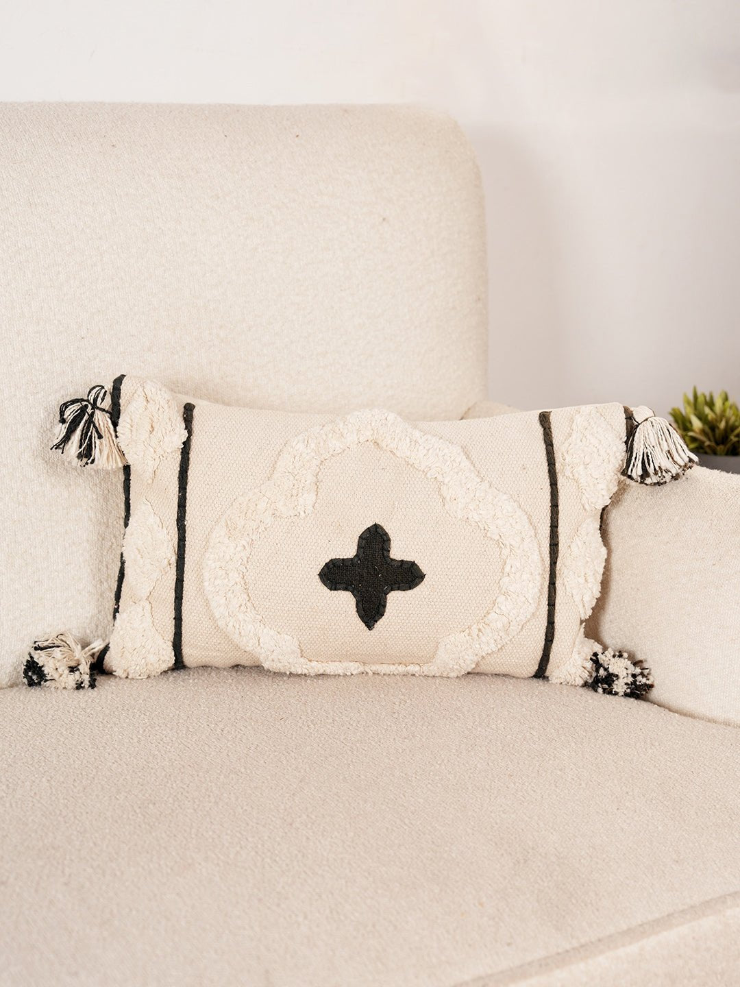 DEXTER - LUMBAR CUSHION COVER - ART AVENUE