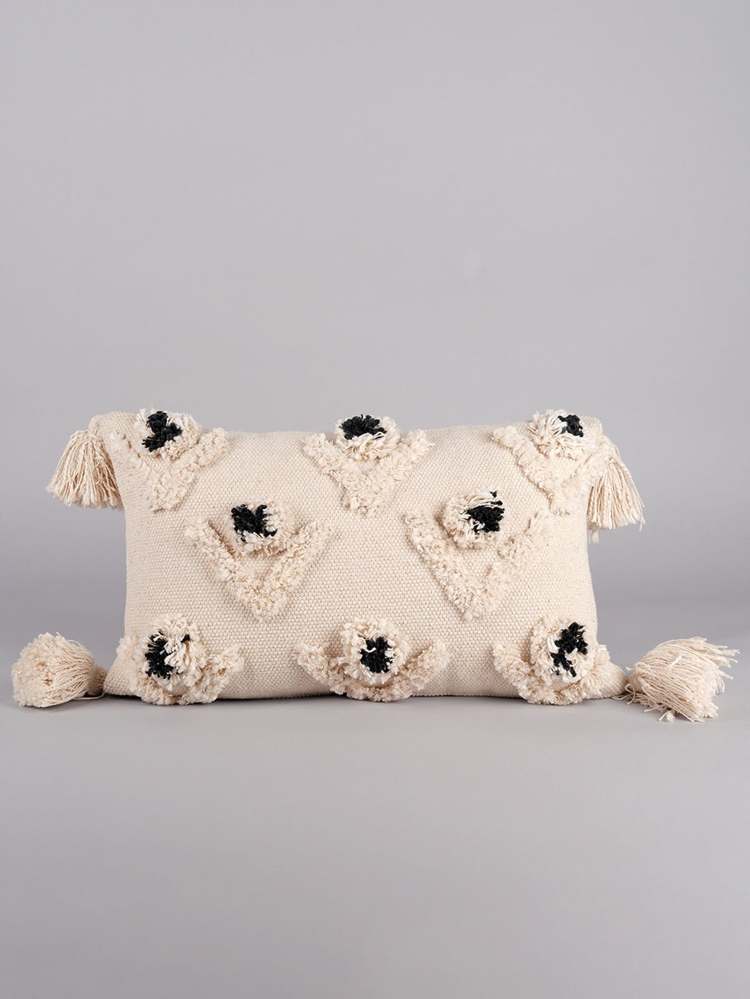 ANNA POMMED - LUMBAR CUSHION COVER - ART AVENUE