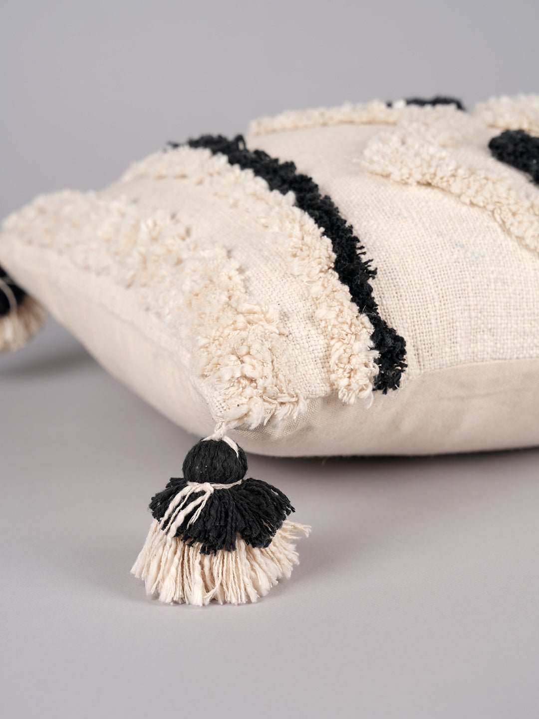 BOHOIVY - LUMBAR CUSHION COVER - ART AVENUE