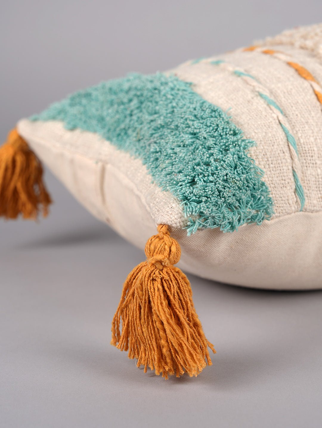 CROCHET - LUMBAR CUSHION COVER - ART AVENUE
