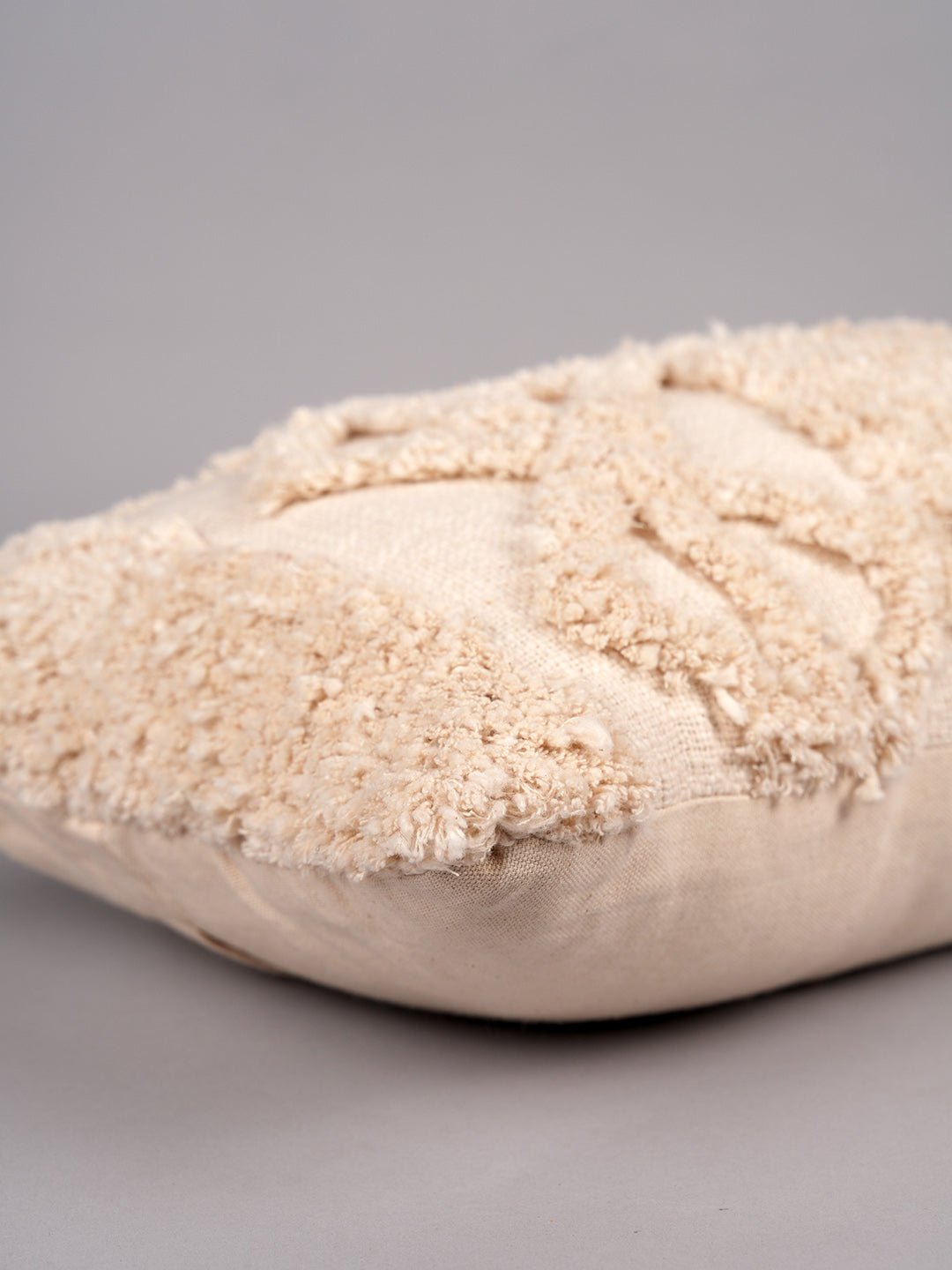 ELARA - LUMBAR CUSHION COVER - ART AVENUE