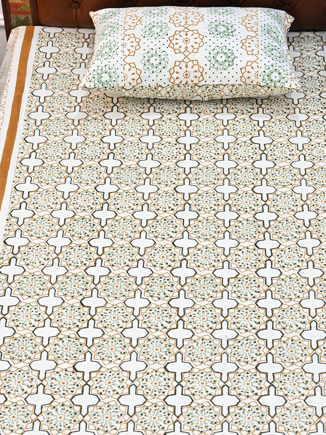 MUGHAL JHAROKHA COTTON BLOCK PRINTED DOUBLE BEDSHEET WITH PILLOW - ART AVENUE