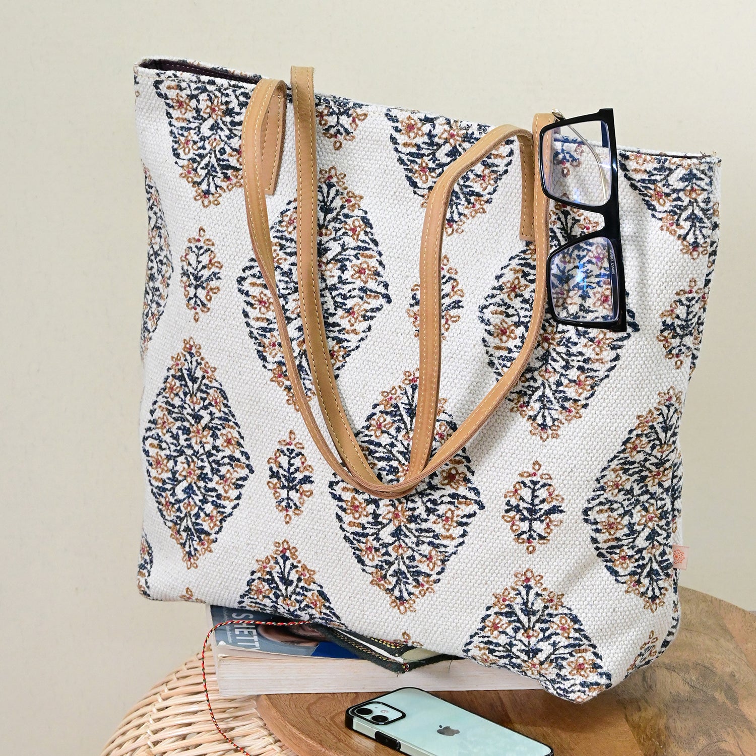 Armenia tote bag print detail — Art Avenue