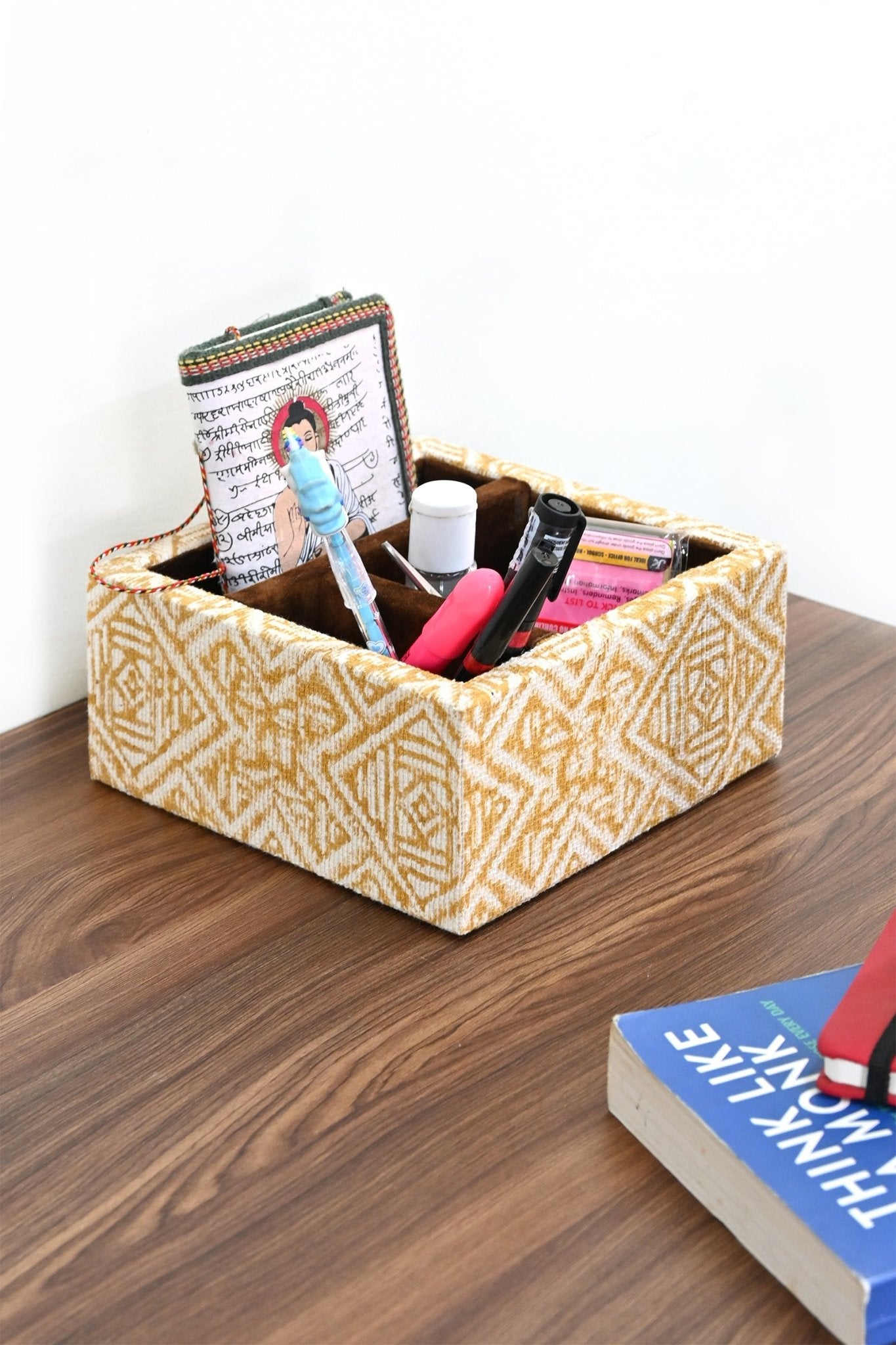 TRIANO - COTTON PRINTED HOLDER FOR HOME & OFFICE - ART AVENUE