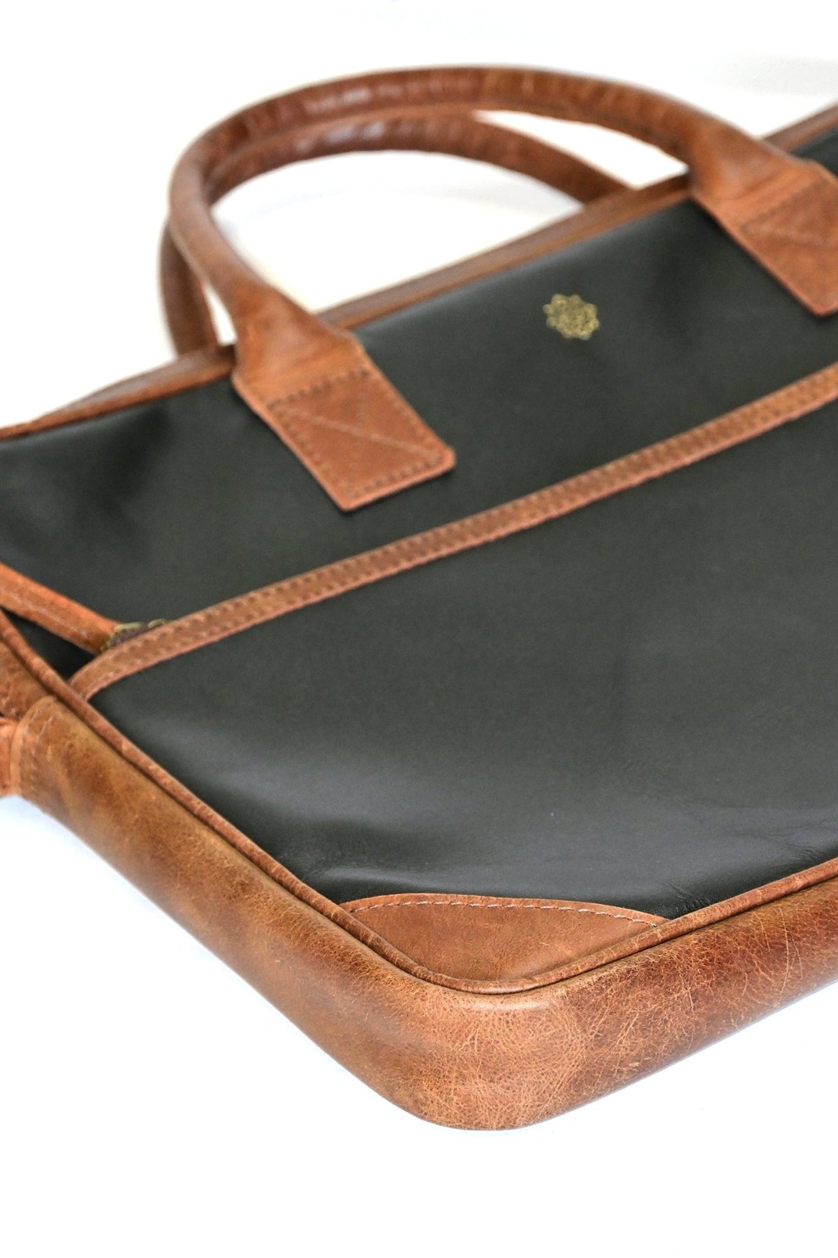 ALITE - LEATHER LAPTOP BAG - ART AVENUE
