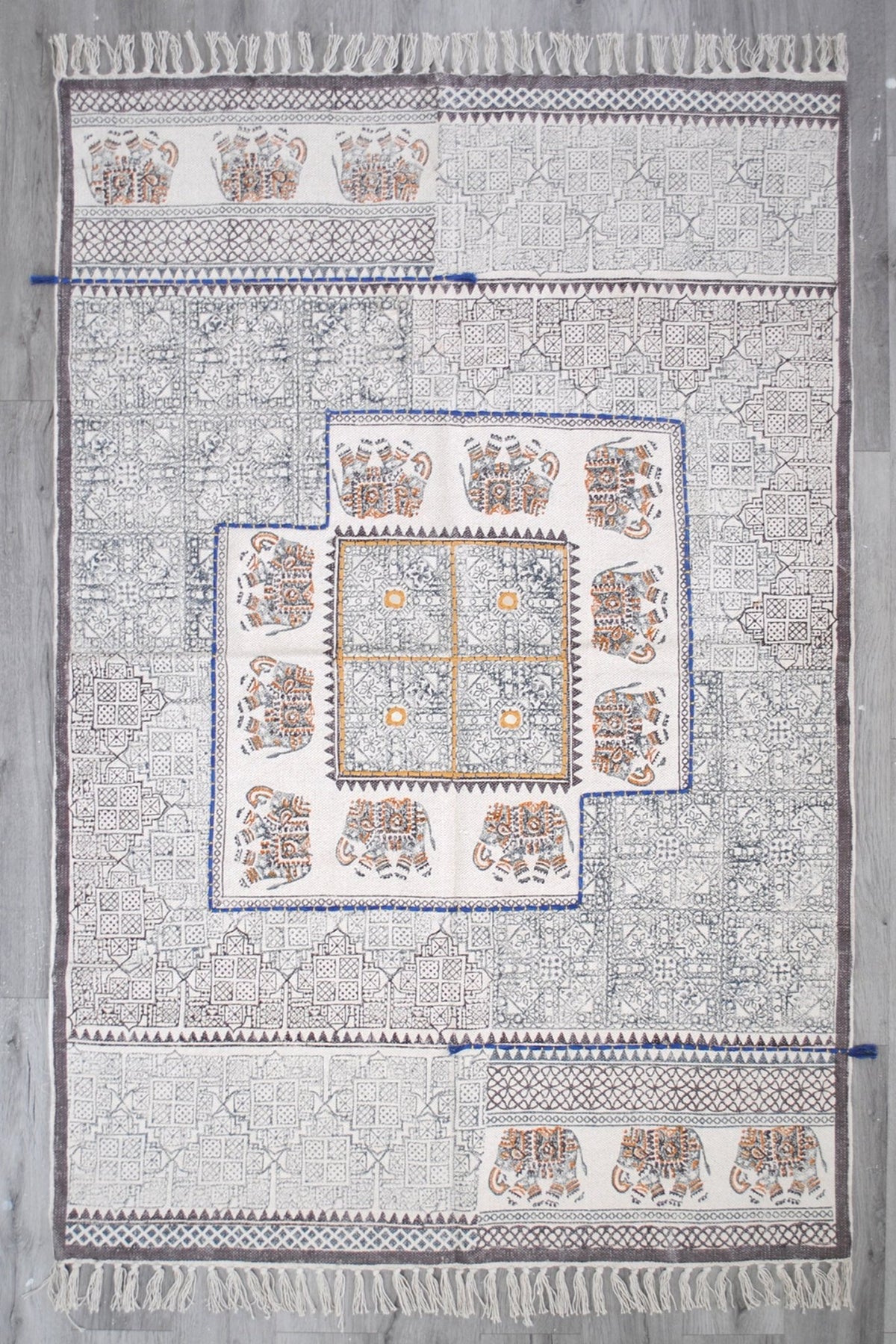 Block-Printed Cotton Dhurrie Rug in White Traditional — Art Avenue